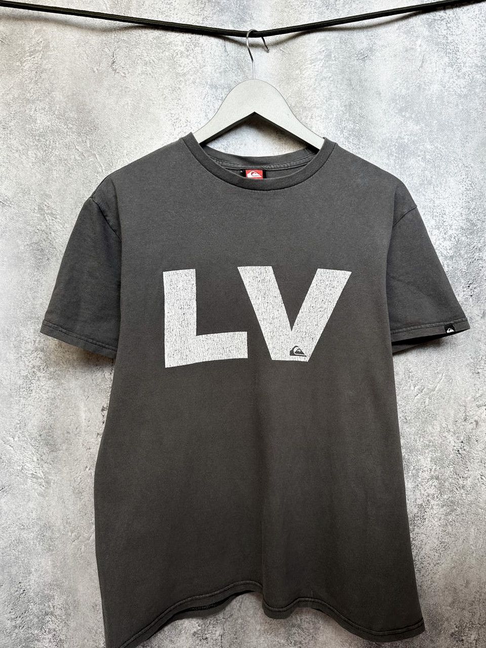 Quiksilver Vintage Quicksilver LV T-Shirt Bit Print Tee Mexico Rare Size US M / EU 48-50 / 2 - 1 Thumbnail