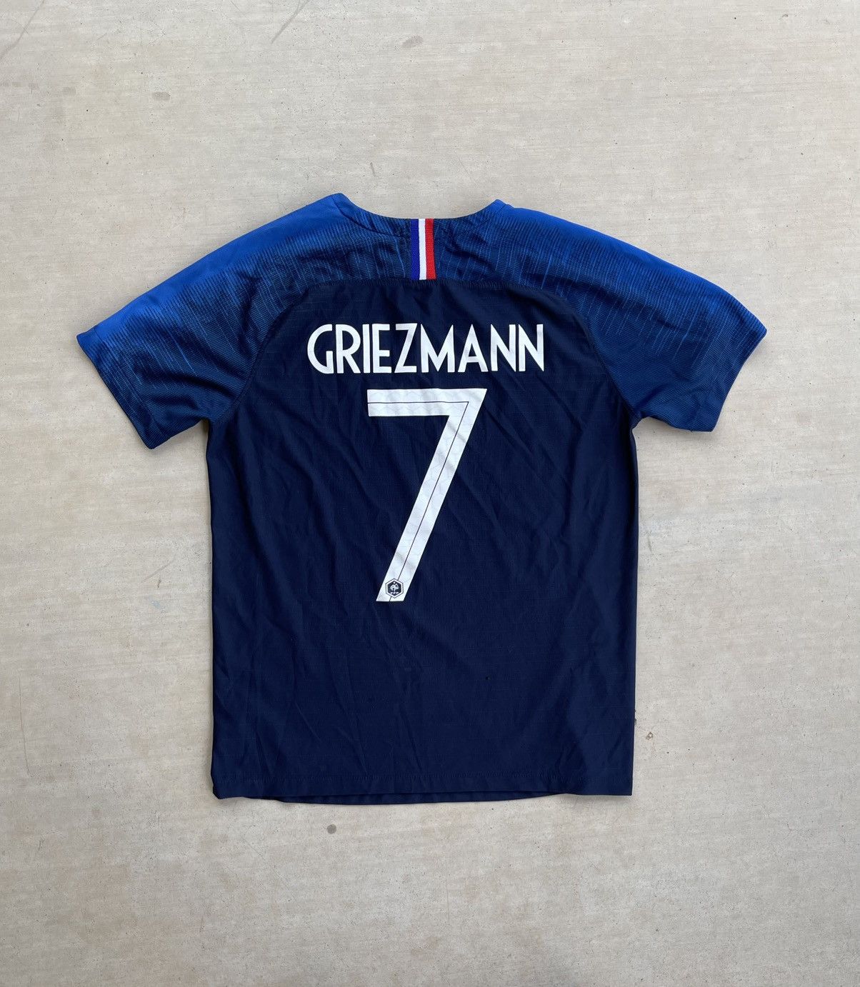 Nike Soccer Football Jersey Mens Size M France Griezmann