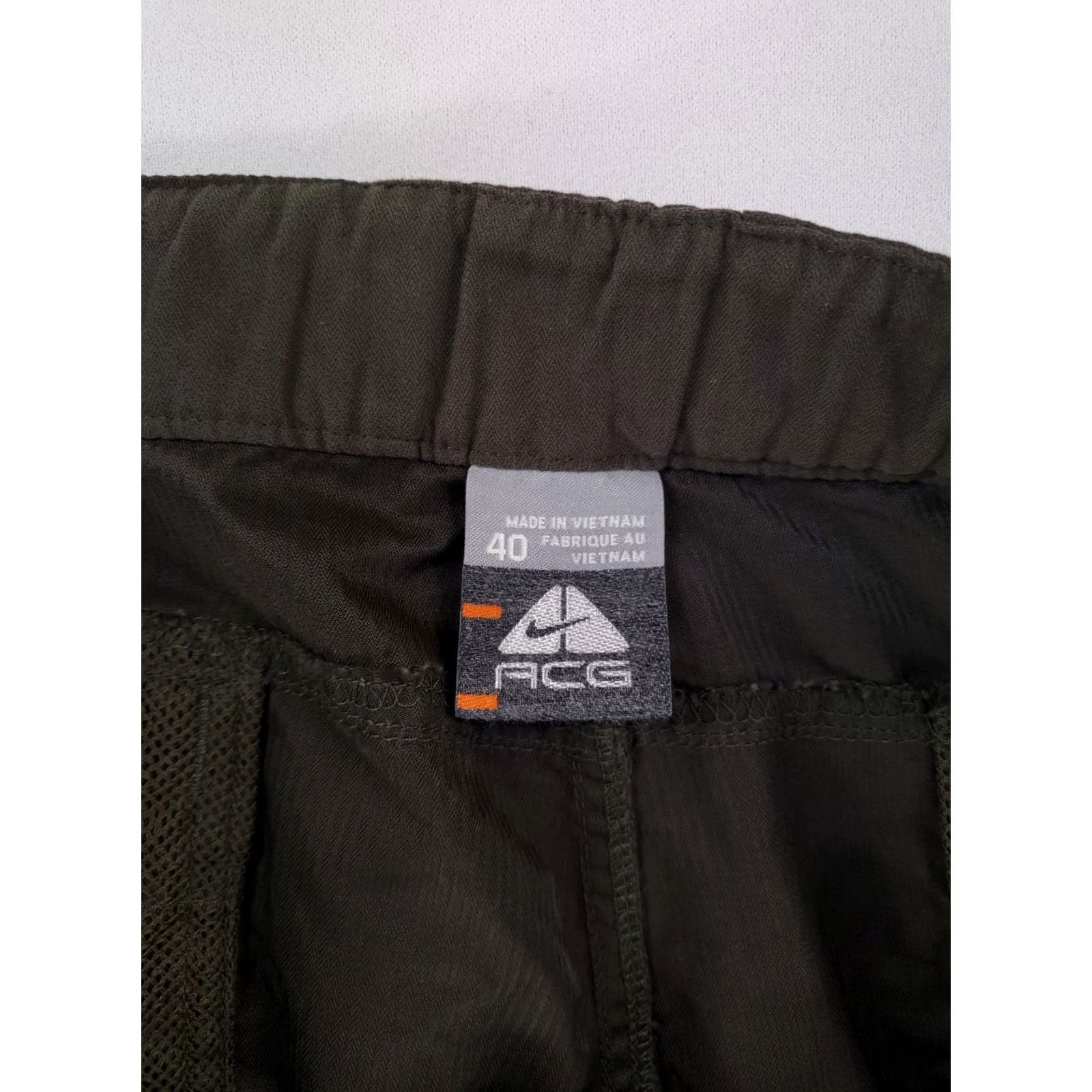 Nike ACG Nike ACG Belted Cargo Shorts Green Mens 40 Waist 11 Inseam Size US 40 / EU 56 - 4 Thumbnail