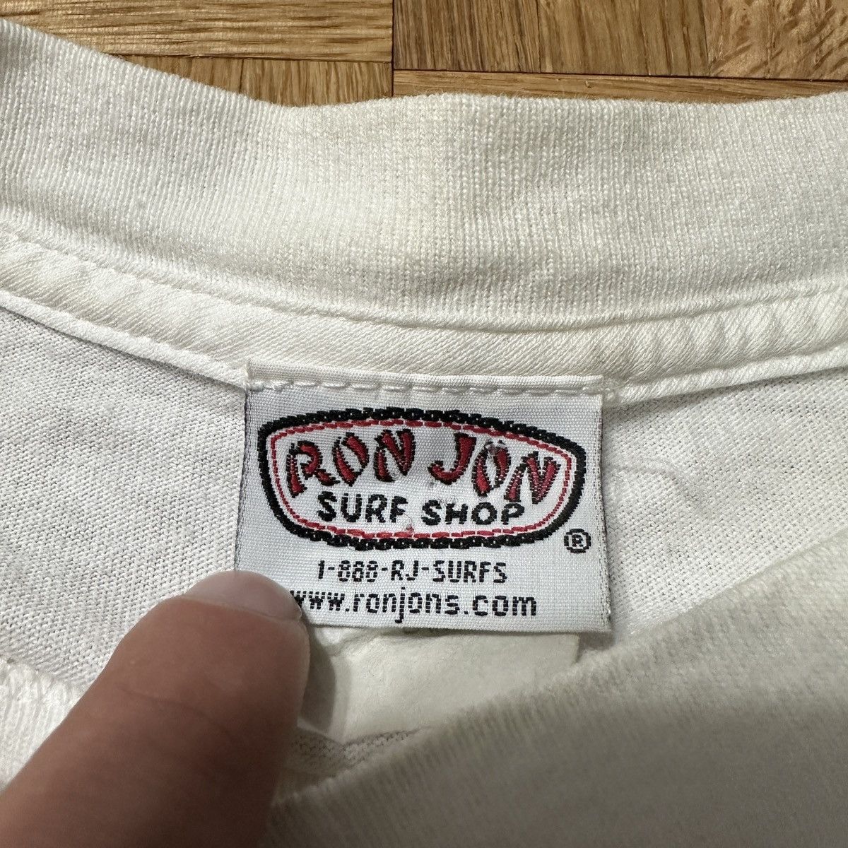 Ron Jon Surf Shop Vintage Ron Jon Surf Shop tee Size US L / EU 52-54 / 3 - 5 Thumbnail