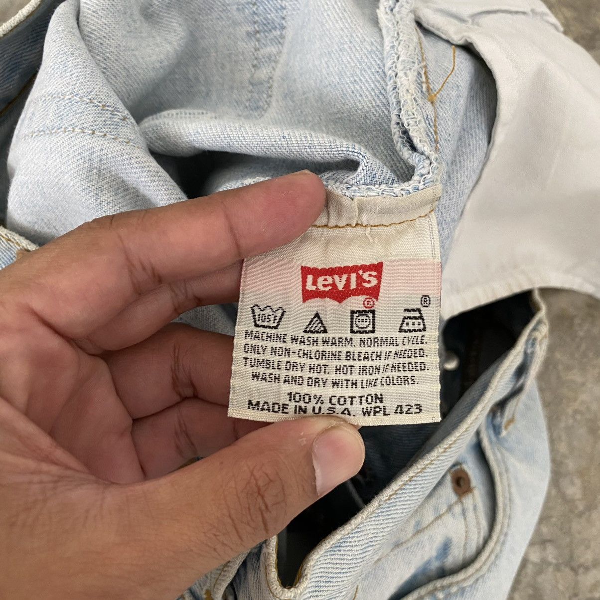 Levi's Size 31x32 Vintage 1995 Levis 501 Light Blue Denim Jeans Size US 31 - 16 Thumbnail