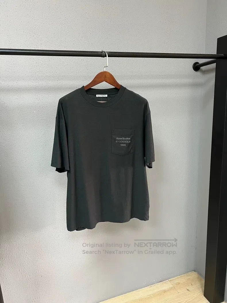 Acne Studios Acne Studios Pocket Logo Short Sleeve Size US L / EU 52-54 / 3 - 1 Thumbnail