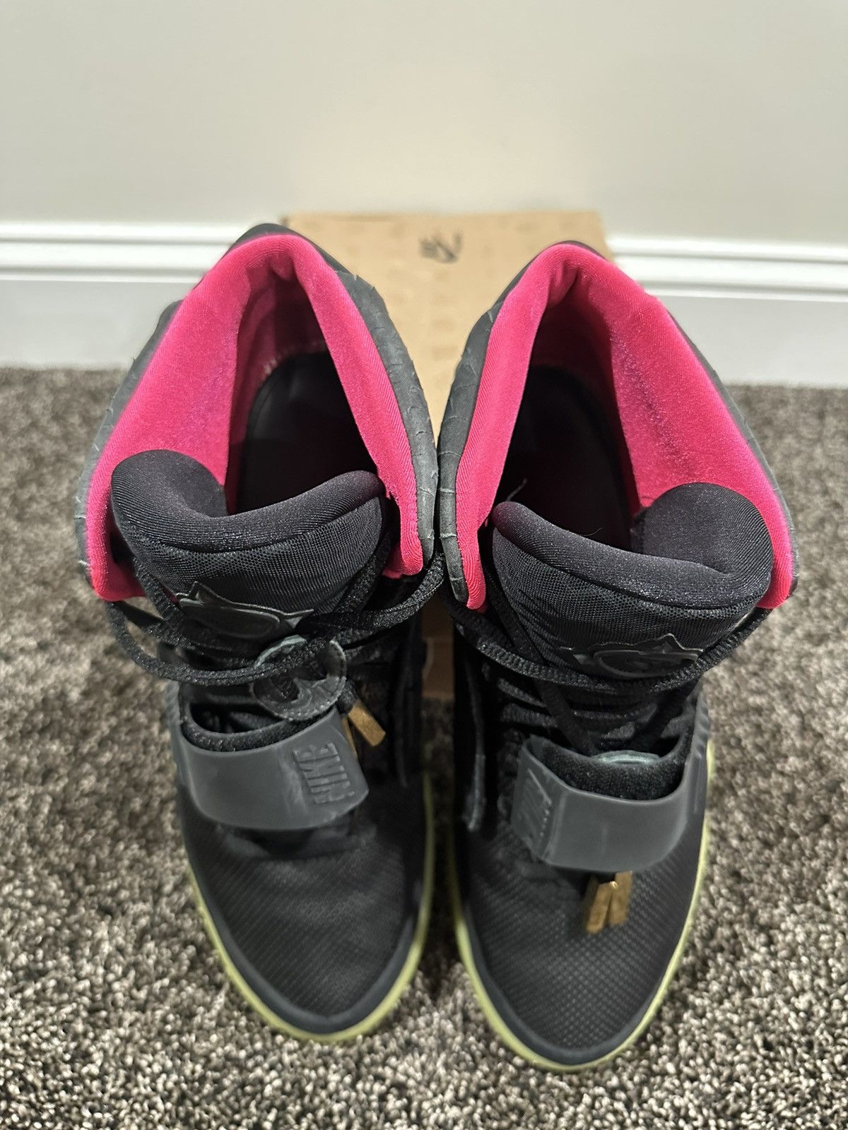 Kanye West × Nike Nike Air Yeezy 2 Kanye West Solar Red Sneakers 2012 Size US 11 / EU 44 - 10 Thumbnail