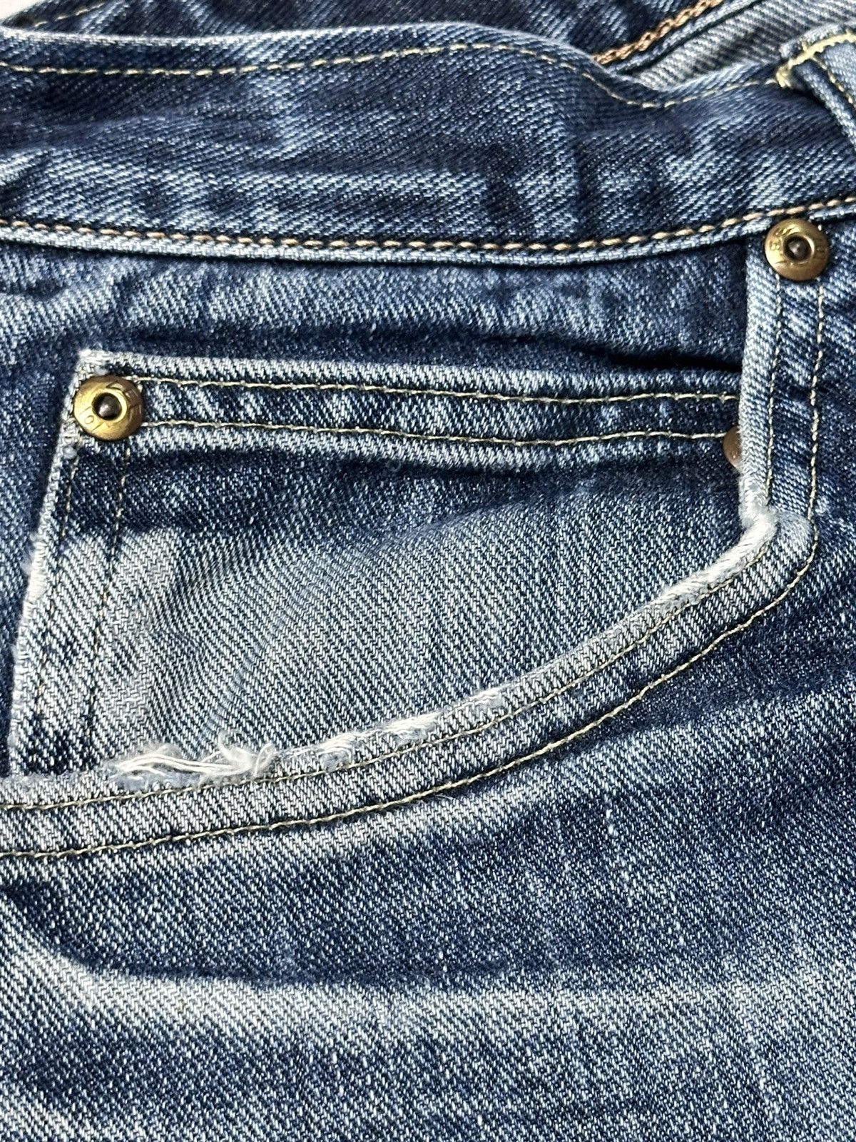 Lee Lee 101 Vintage Limited Distressed Skinny Loose and Faded Size US 32 / EU 48 - 9 Thumbnail