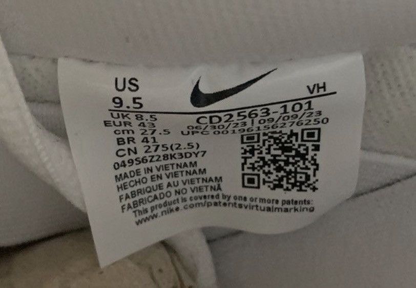 Hypebeast Nike SB Dunk Low Pro Size US 9.5 / EU 42-43 - 8 Thumbnail