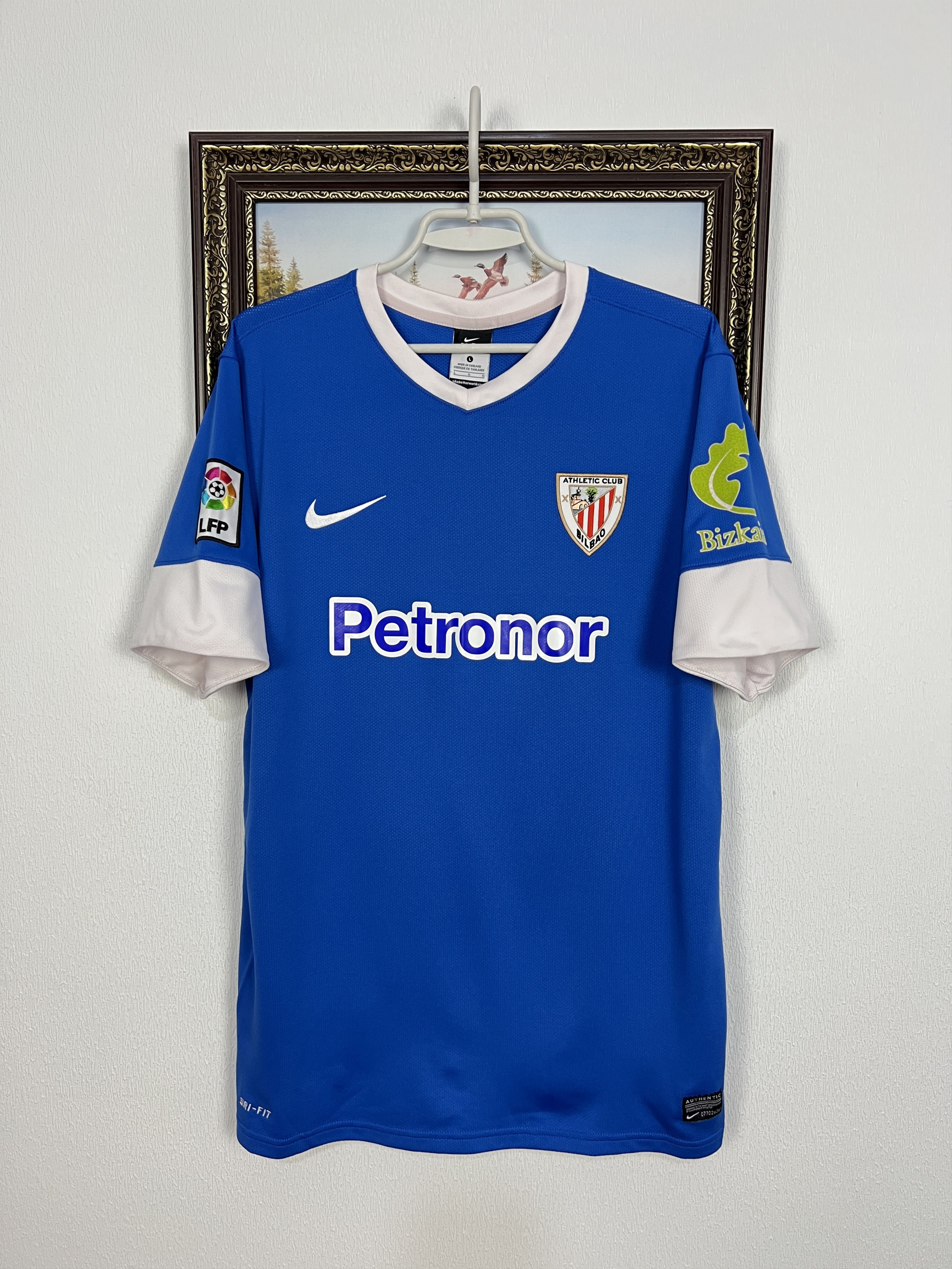 Nike Athletic Bilbao 2013 Nike Away Football Shirt Soccer Mens Size US L / EU 52-54 / 3 - 1 Thumbnail