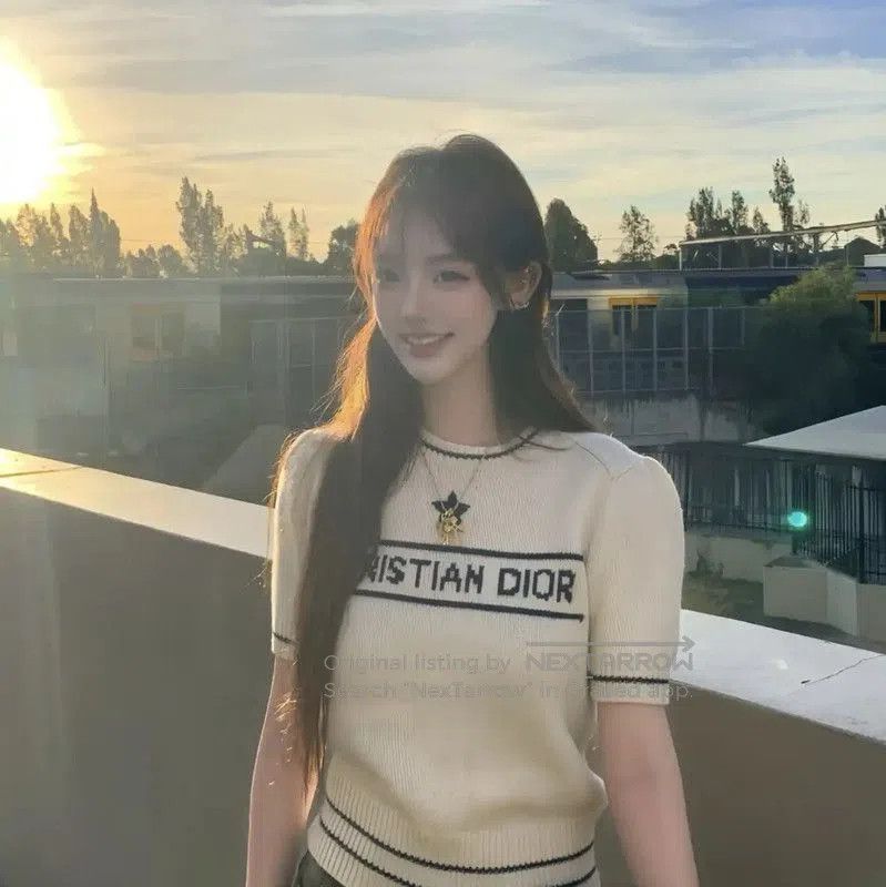 Dior Dior Women's White Wool Short Sleeve Sweater . Size M / US 6-8 / IT 42-44 - 9 Thumbnail