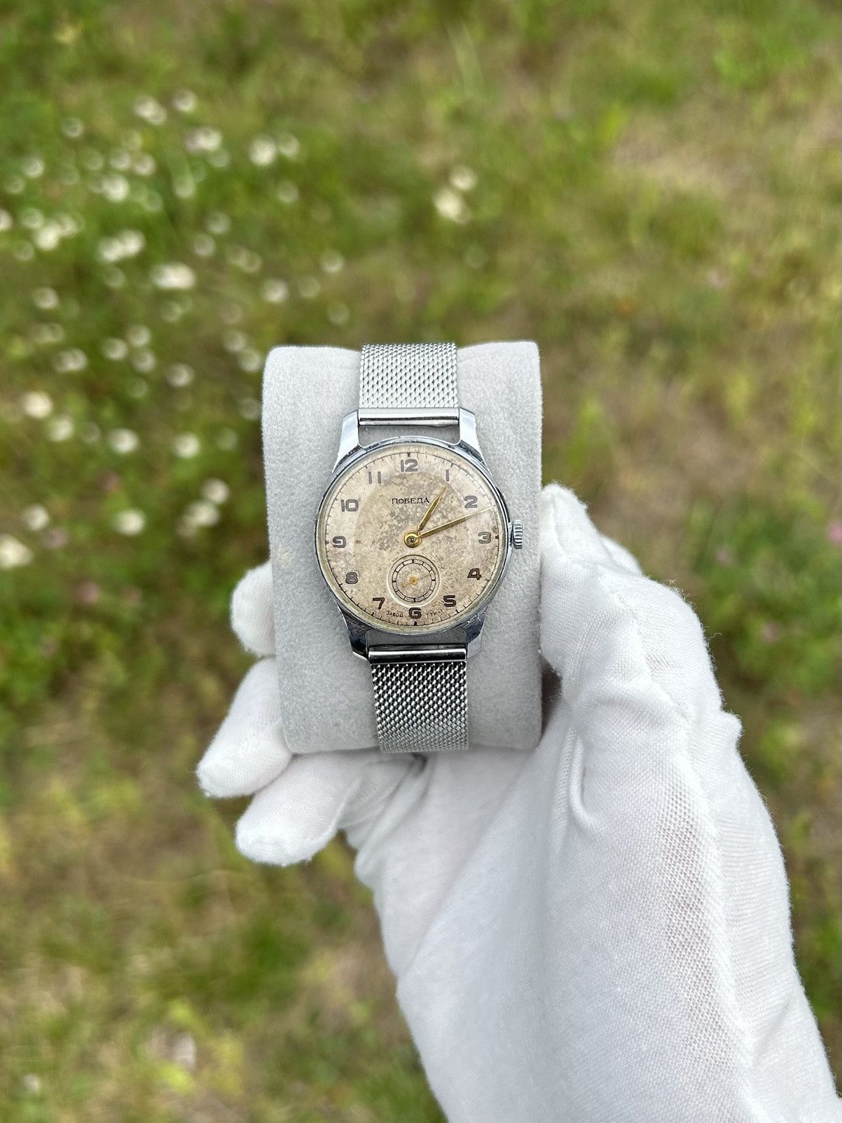 Vintage Vintage Watch Pobeda Made in USSR Soviet Wristwatch 1950s Size ONE SIZE - 10 Thumbnail