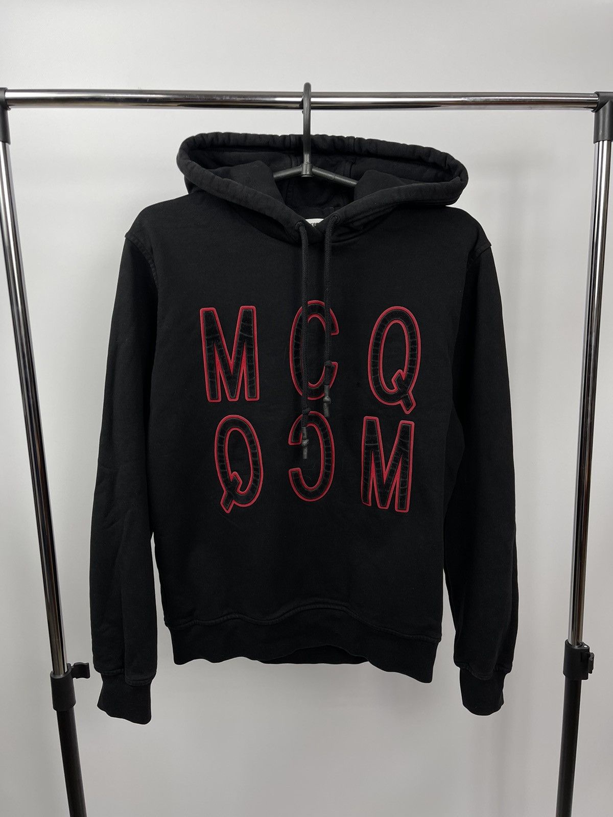Alexander McQueen Alexander McQueen MCQ hoodie Big Logo Vintage Size S Black Size US S / EU 44-46 / 1 - 1 Thumbnail