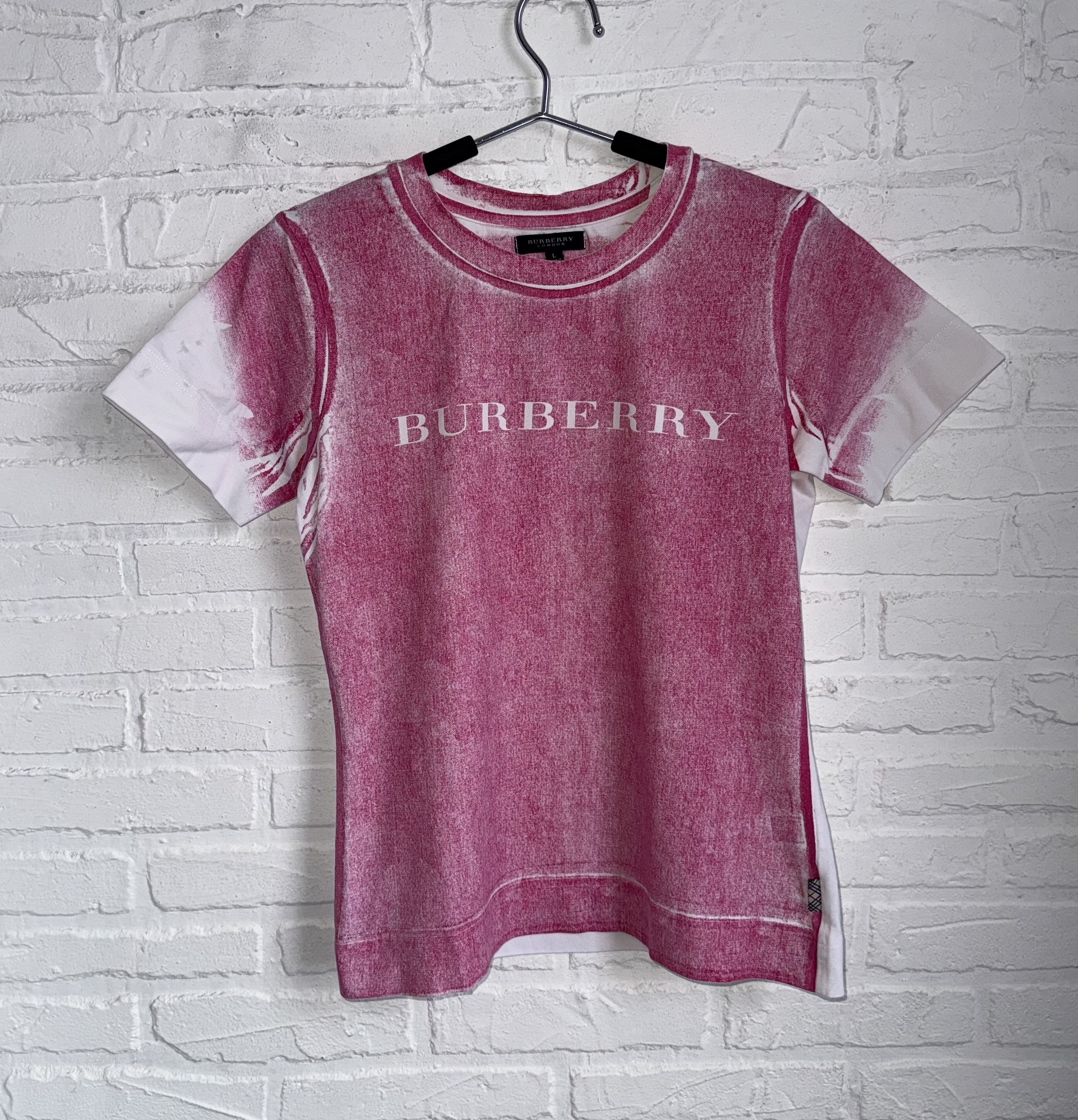 Burberry Rare Vintage Burberry pink washed denim logo t-shirt Size L / US 10 / IT 46 - 1 Thumbnail