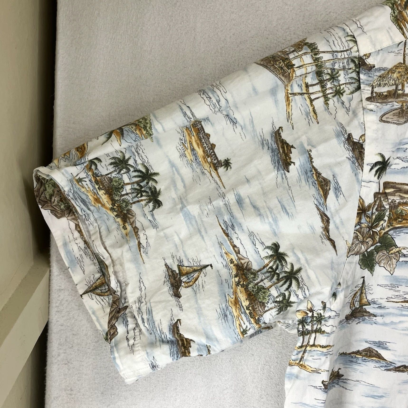 Pierre Cardin VINTAGE Pierre Cardin Men's Hawaiian Shirt 2XL Short Sleeve Cotton Floral Nautical 90s Summer Size US XXL / EU 58 / 5 - 7 Thumbnail