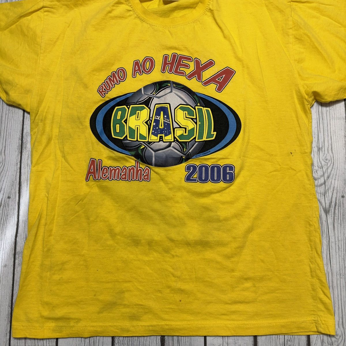 Vintage Vintage Brazil tee Size US L / EU 52-54 / 3 - 3 Thumbnail