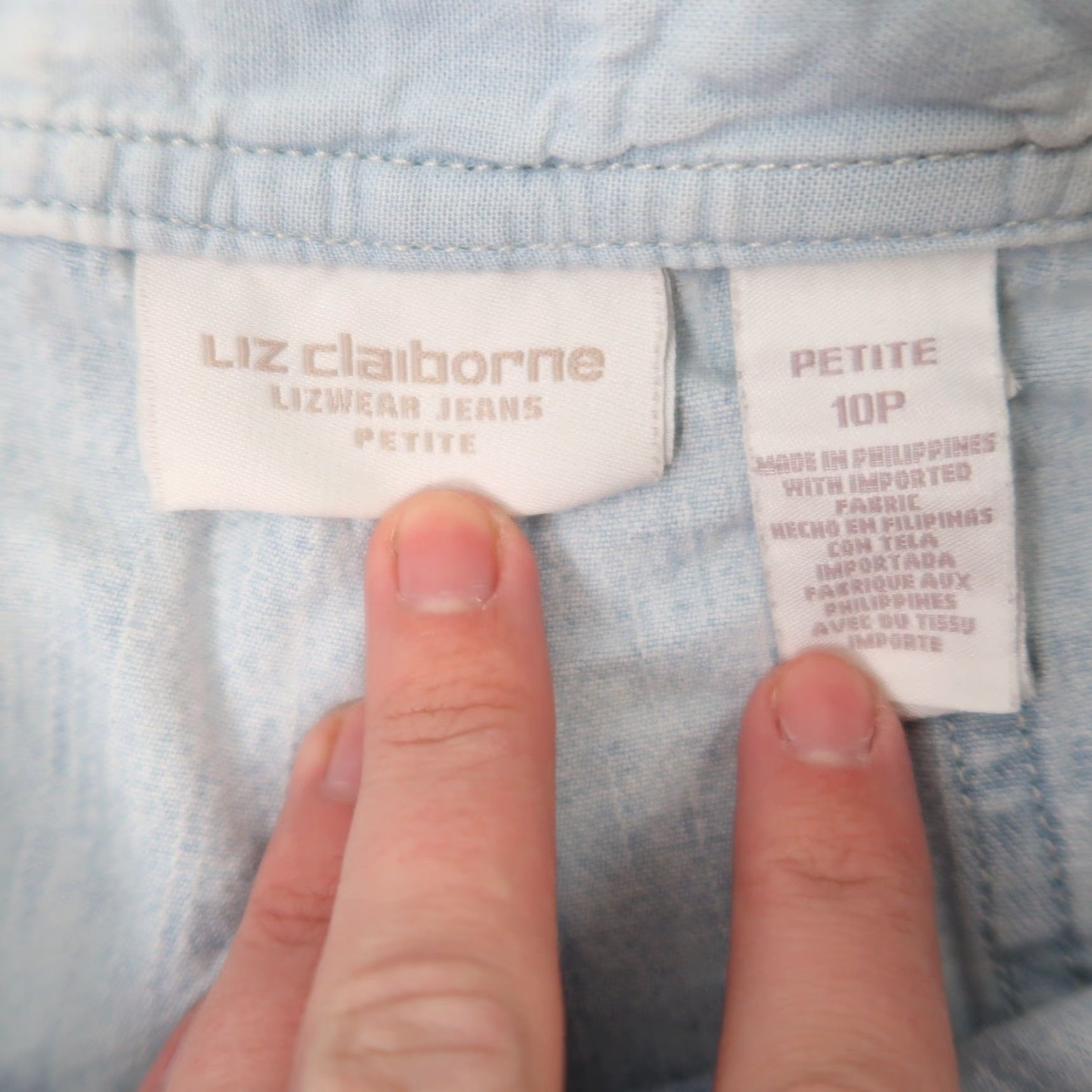 Liz Claiborne VINTAGE Liz Claiborne Light Wash Blue Denim High Rise Jean Shorts 28" 90s Womens 10 Regular 5 Inseam Cotton Casual Size 32" / US 10 / IT 46 - 3 Thumbnail