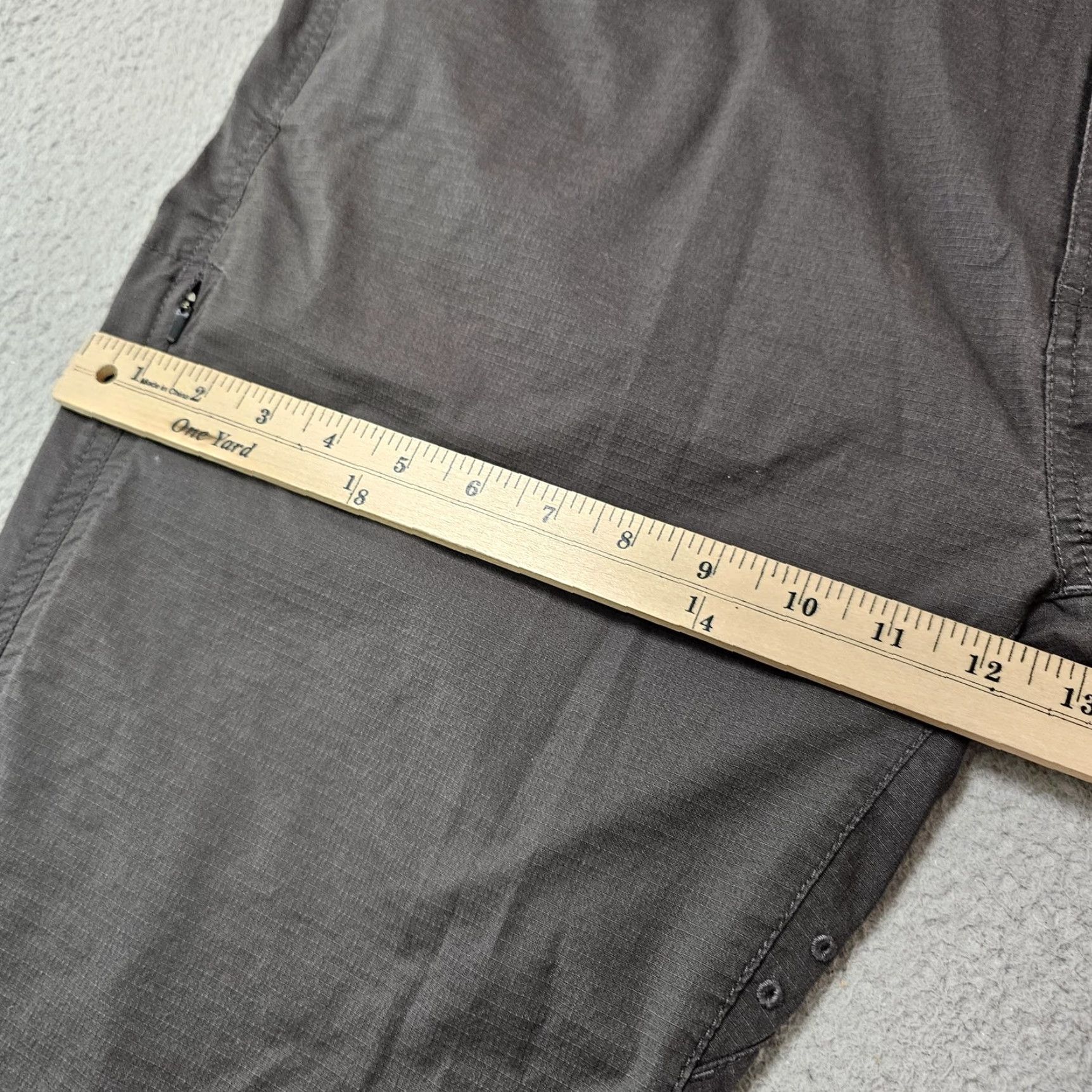 Prana Prana Pants Mens 38x26 Cargo Hiking Outdoor Stretch Organic Cotton Gray Regular Waist 38 Inseam 26 Pockets Logo Vintage No Men Pants Size US 38 / EU 54 - 5 Thumbnail