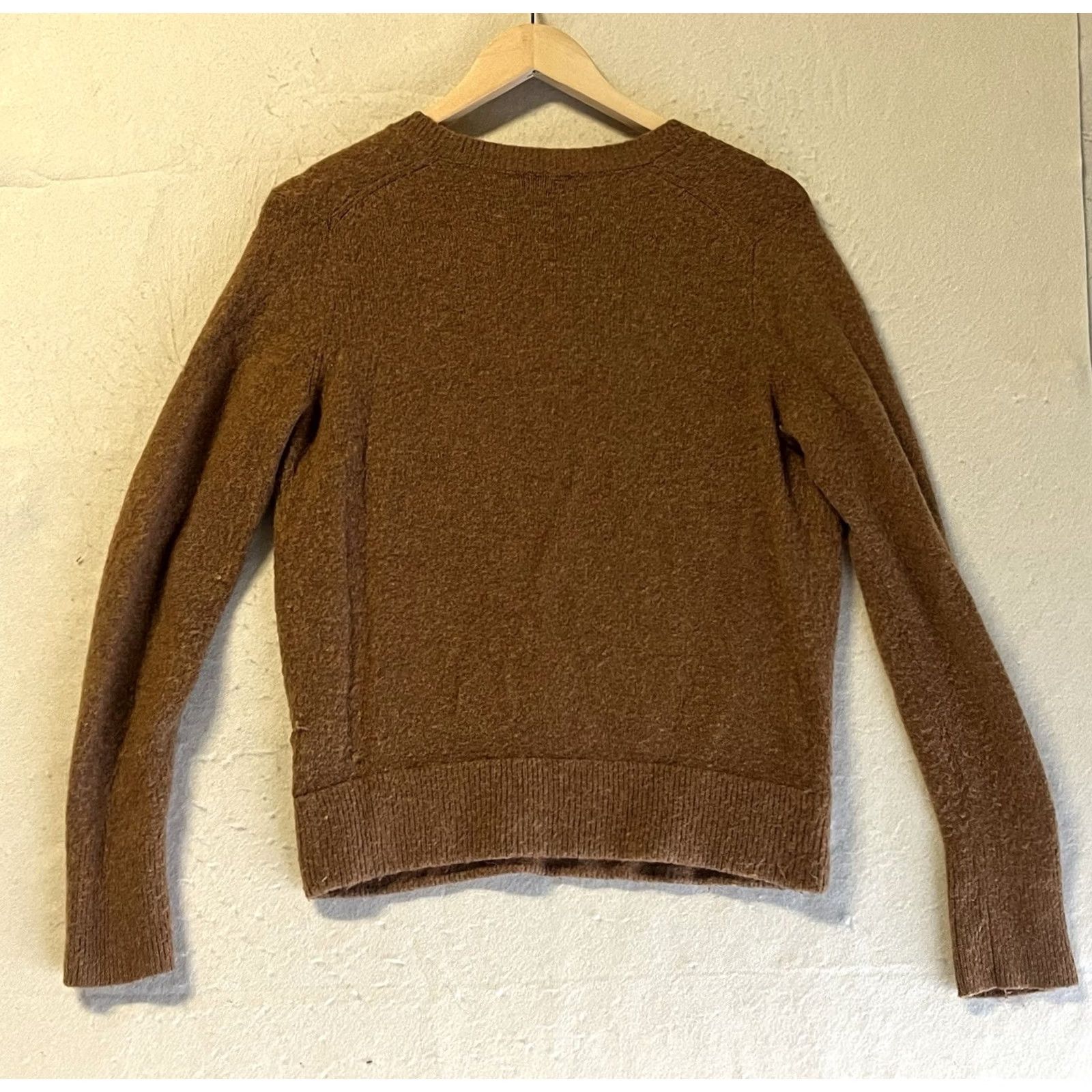 Madewell Madewell Sweater Women Small Brown Merino Wool Blend Knit V-neck Long Sleeve Casual Size S / US 4 / IT 40 - 2 Thumbnail
