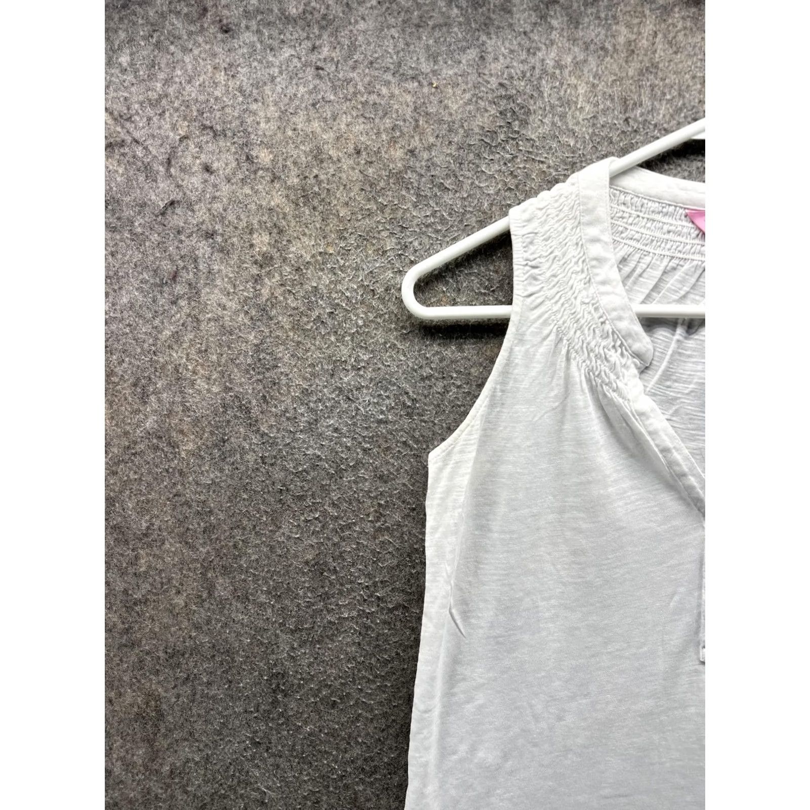 Lilly Pulitzer Lilly Pulitzer Tank Top Womens XXS White Henley Sleeveless Jersey Lightweight Size XXS / US 00 / IT 34 - 5 Thumbnail