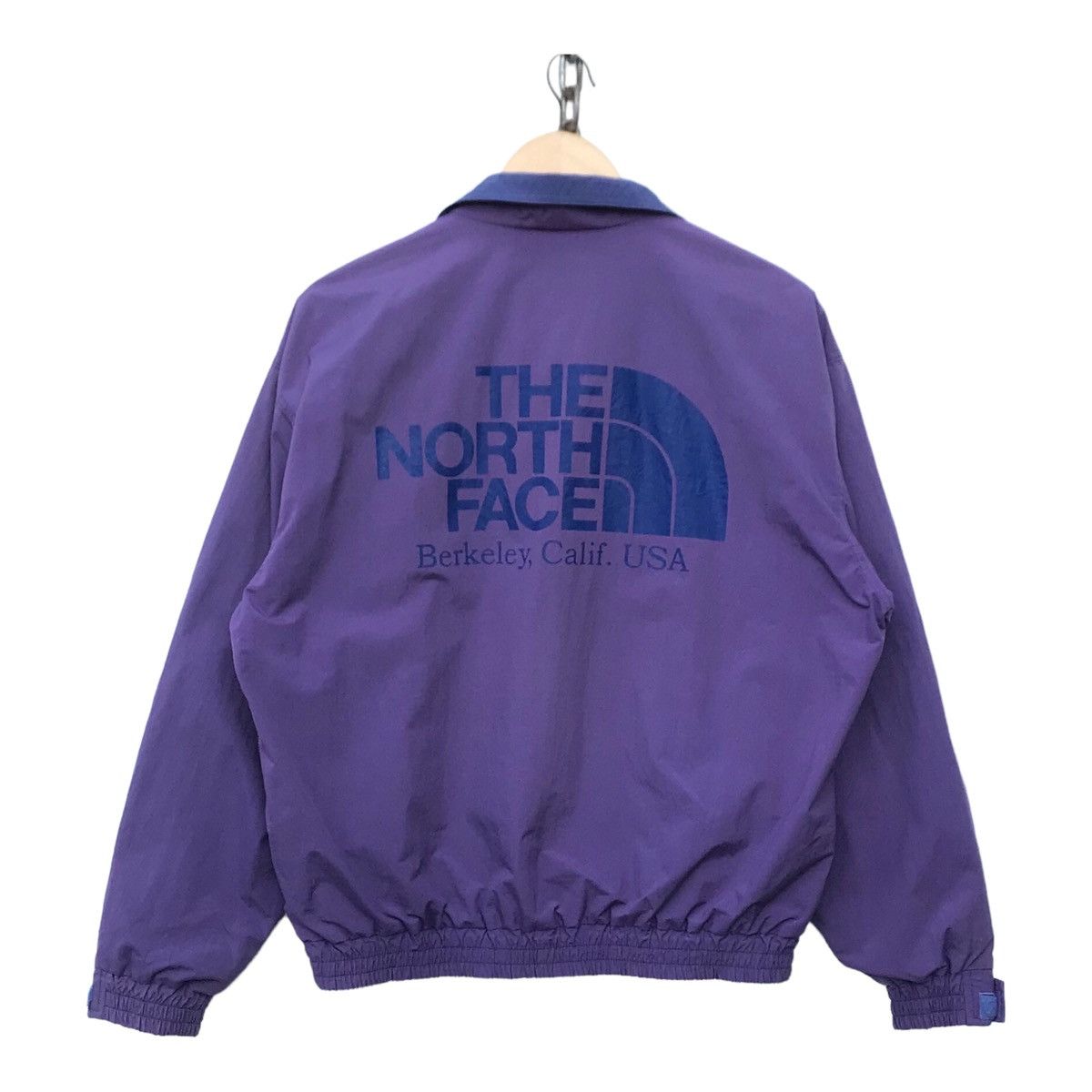 The North Face The North Face Big Logo Windbreaker Streetwear Jacket24”X24” Size US L / EU 52-54 / 3 - 1 Thumbnail
