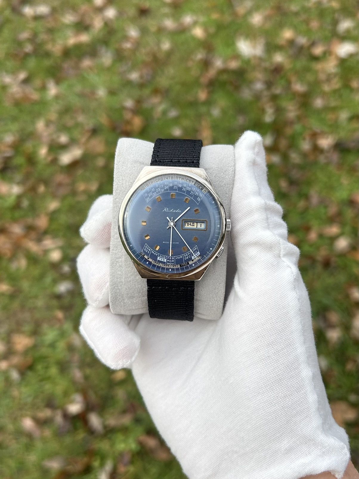 Vintage Vintage Watch Raketa College Calendar Mechanical 1980s Size ONE SIZE - 10 Thumbnail