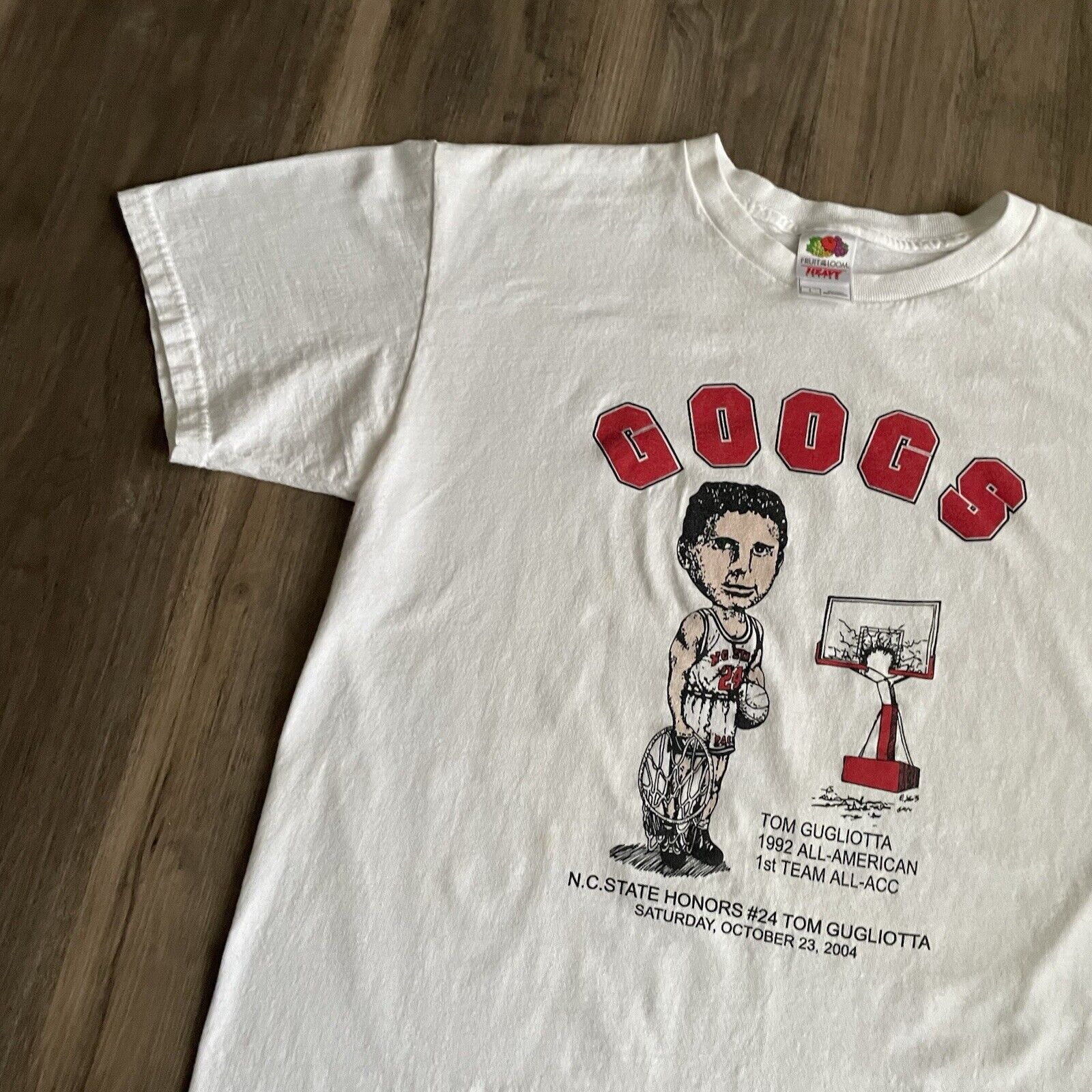NBA × Vintage Vintage Tom Gugliotta NC State T-Shirt Size L Googs White Size US L / EU 52-54 / 3 - 7 Thumbnail