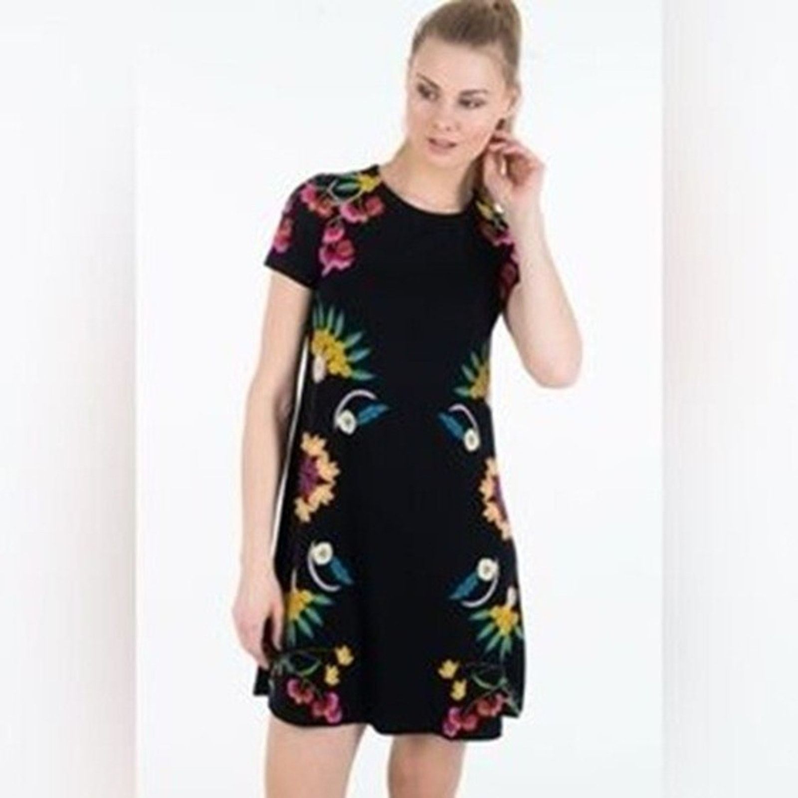 Desigual Desigual Womens Painted Multicolor Tropical Floral Dress XS Size XS / US 0-2 / IT 36-38 - 1 Thumbnail