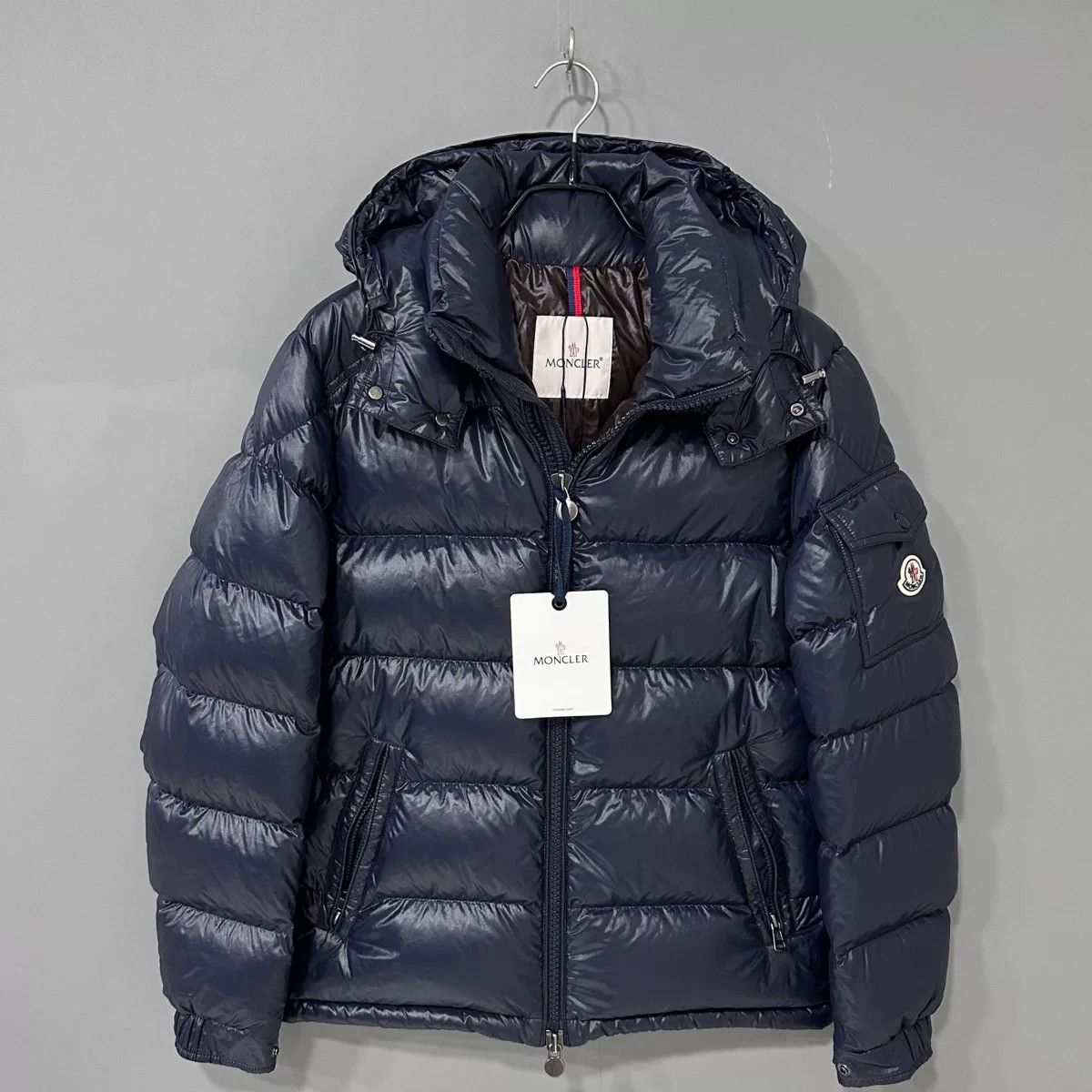 Moncler moncler navy blue maya down jacket Size US S / EU 44-46 / 1 - 1 Thumbnail