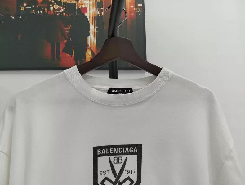 Balenciaga Balenciaga T-shirt Size US XS / EU 42 / 0 - 7 Thumbnail