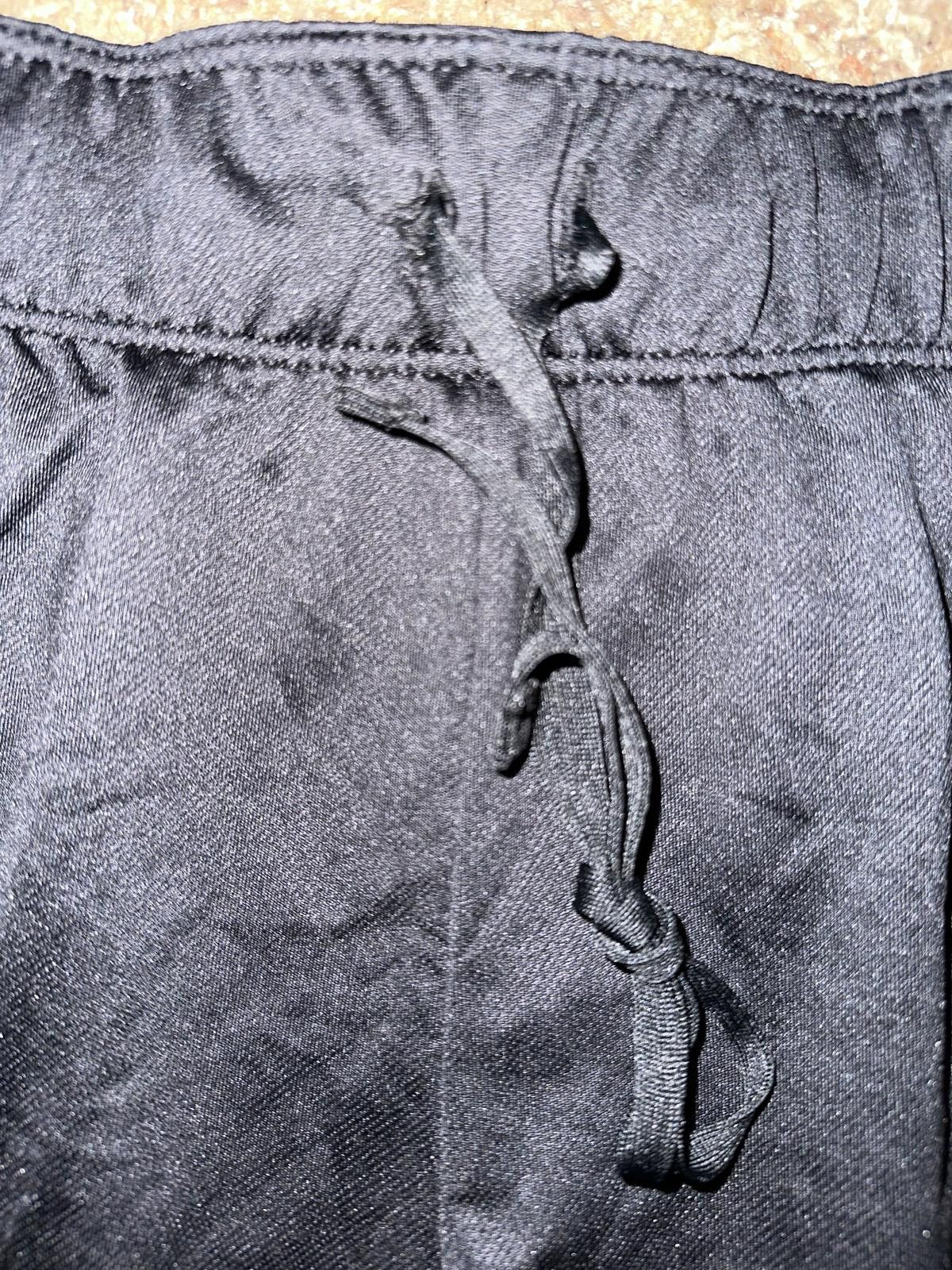 Nike Nike Women’s Dri-FIT Attack Training Shorts Size 32" / US 10 / IT 46 - 5 Thumbnail