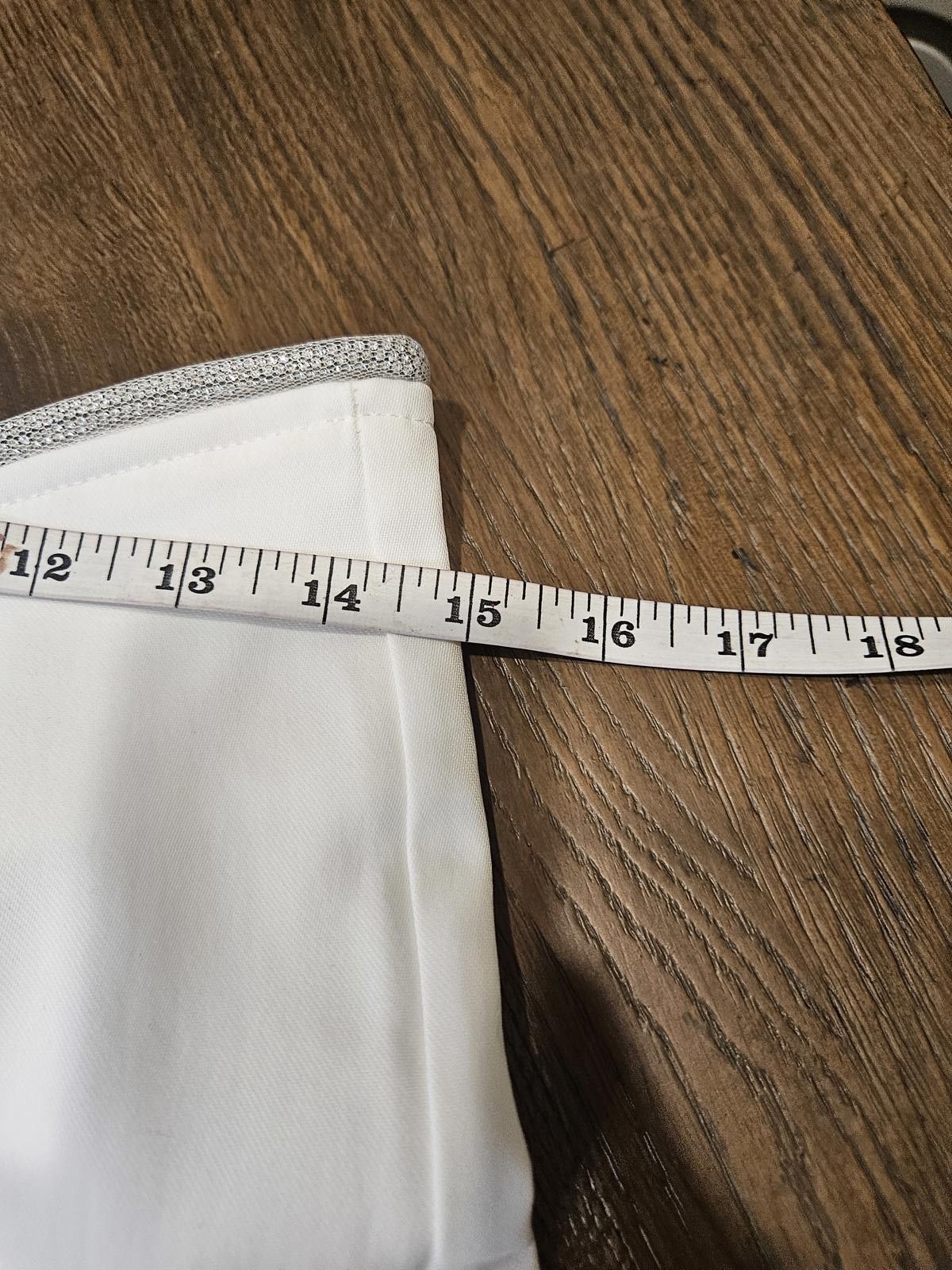 Designer Nwt White High-Waisted Shorts with Bling Trim #556 Size 32" / US 10 / IT 46 - 5 Thumbnail