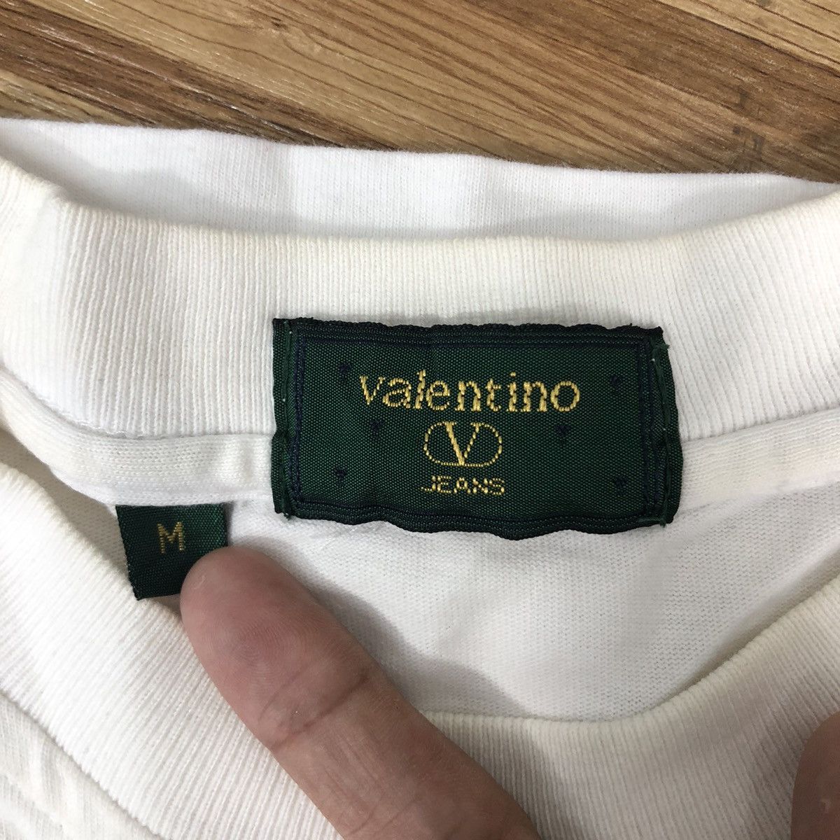 Valentino Vintage VALENTINO Jeans T-Shirt Big Logo Embroidered Size US M / EU 48-50 / 2 - 4 Thumbnail