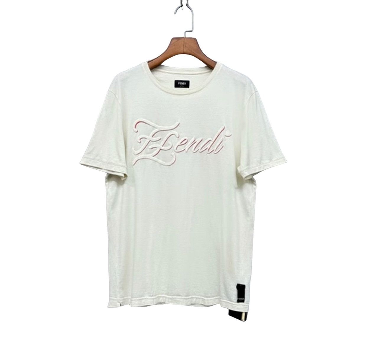 Fendi Fendi Embossed Script Logo T-Shirt US M Size US M / EU 48-50 / 2 - 1 Thumbnail