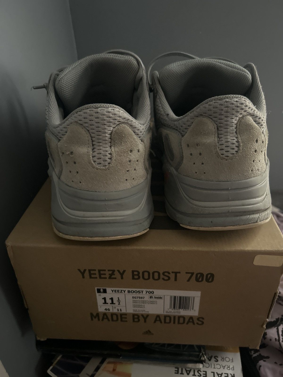 Yeezy Yeezy 700 interia size 11.5 Size US 11.5 / EU 44-45 - 9 Thumbnail