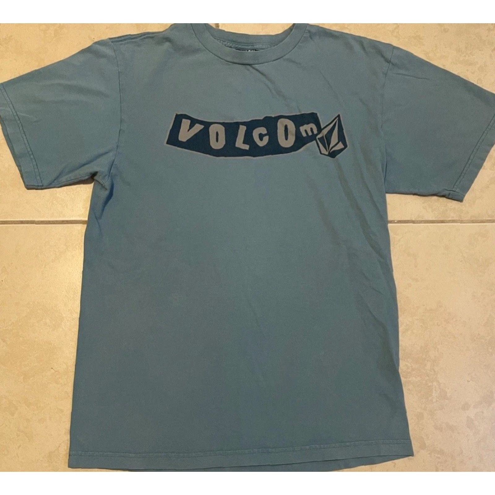Quiksilver VINTAGE Volcom Shirt M Surf Skate Grunge 90s Y2K Beach Ocean Blue Graphic Tee Mens Size US M / EU 48-50 / 2 - 2 Thumbnail