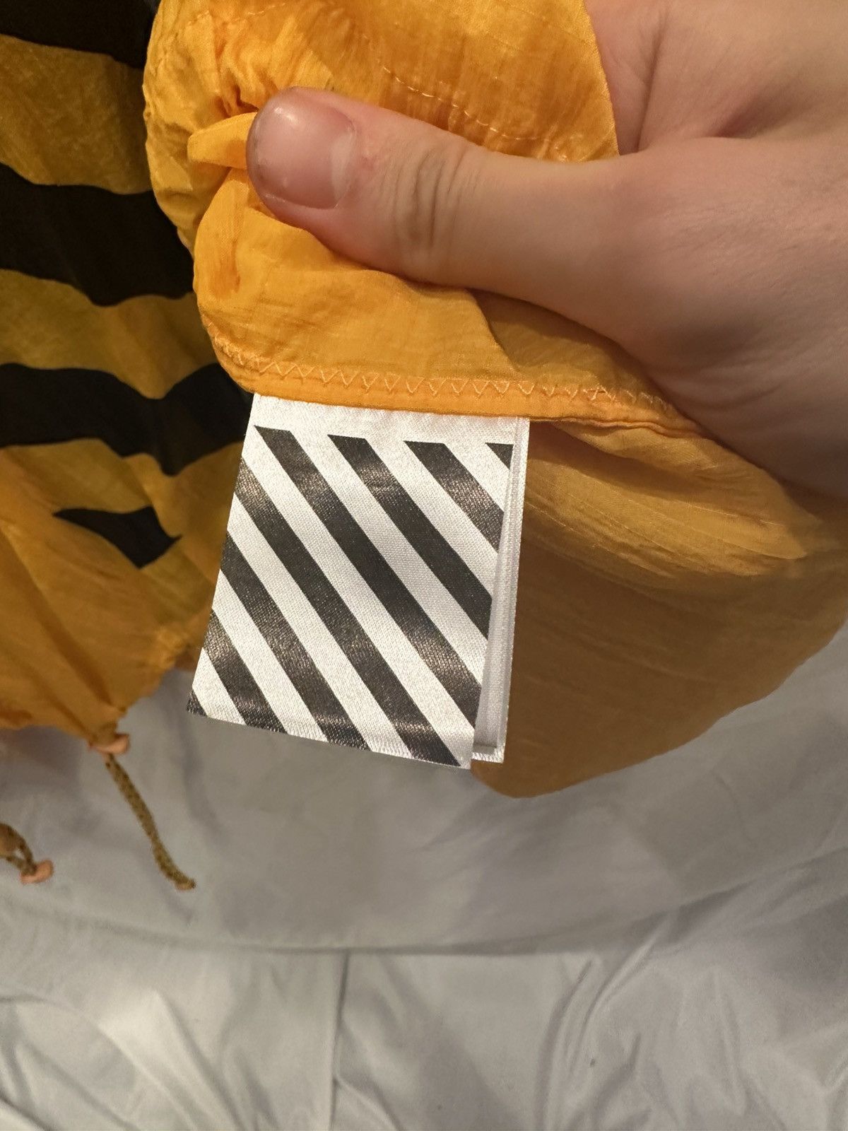 Off-White OFF-WHITE Yellow Jacket Size US L / EU 52-54 / 3 - 5 Thumbnail