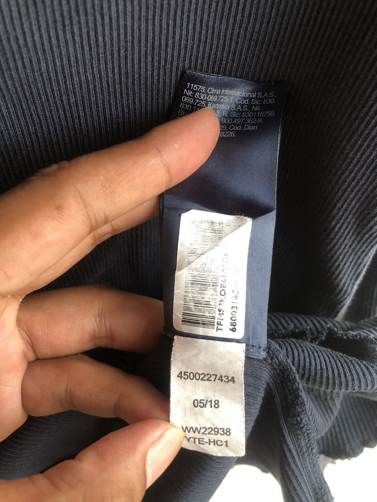 Japanese Brand × Tommy Hilfiger Distressed Sun Faded Tommy Hilfiger LongSleeve Size US M / EU 48-50 / 2 - 9 Thumbnail