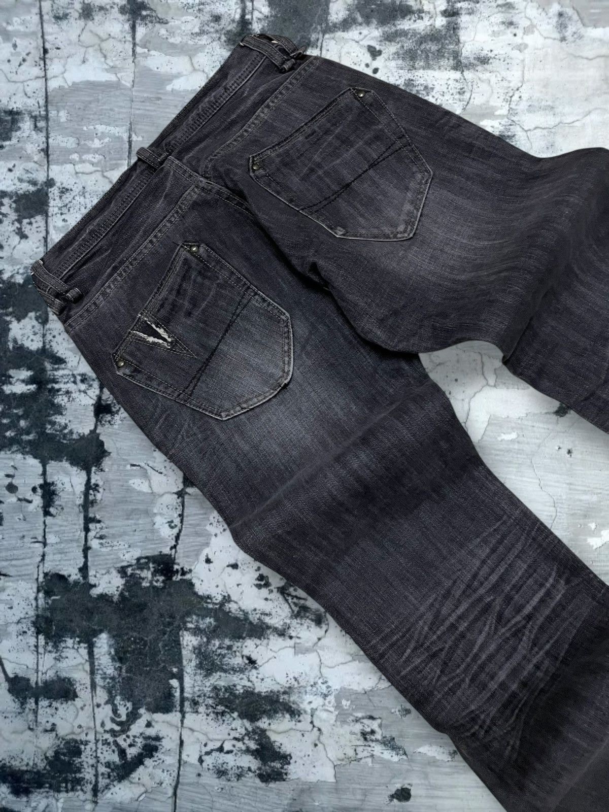 Tornado Mart Vintage 1990s Og Japan Designer RattleTrap Distressed Denim Size US 29 - 18 Thumbnail