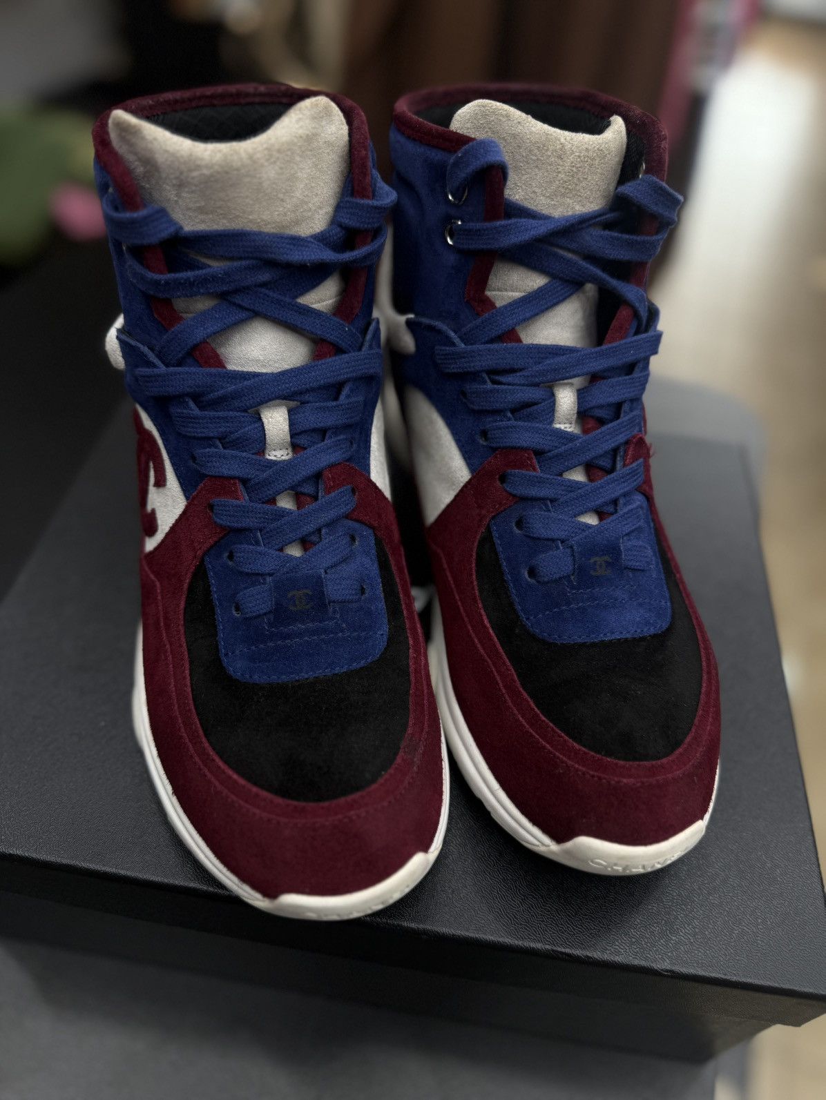 Chanel Chanel High Top Women’s Sneakers 39EU/9US (W) $1050 Size US 9 / IT 39 - 5 Thumbnail