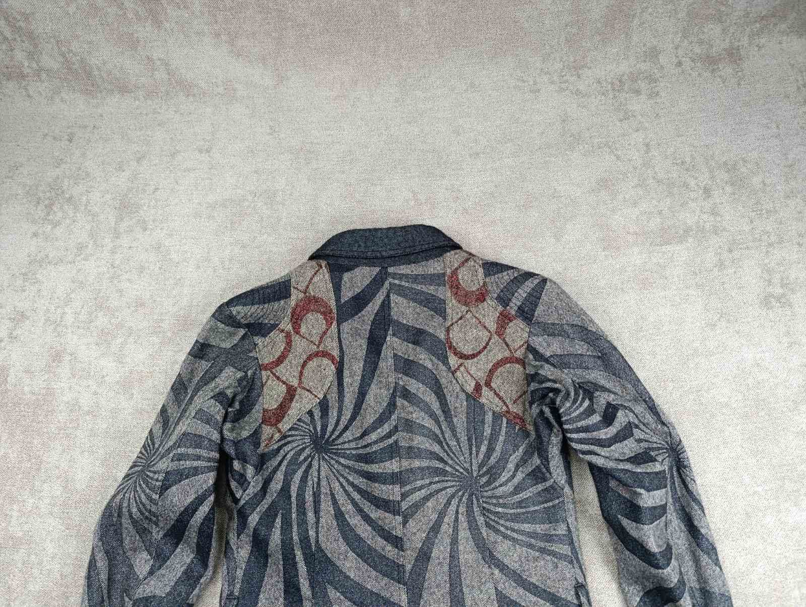 Custo Barcelona Vintage Custo Barcelona Wool Blazer Size XS / US 0-2 / IT 36-38 - 16 Thumbnail