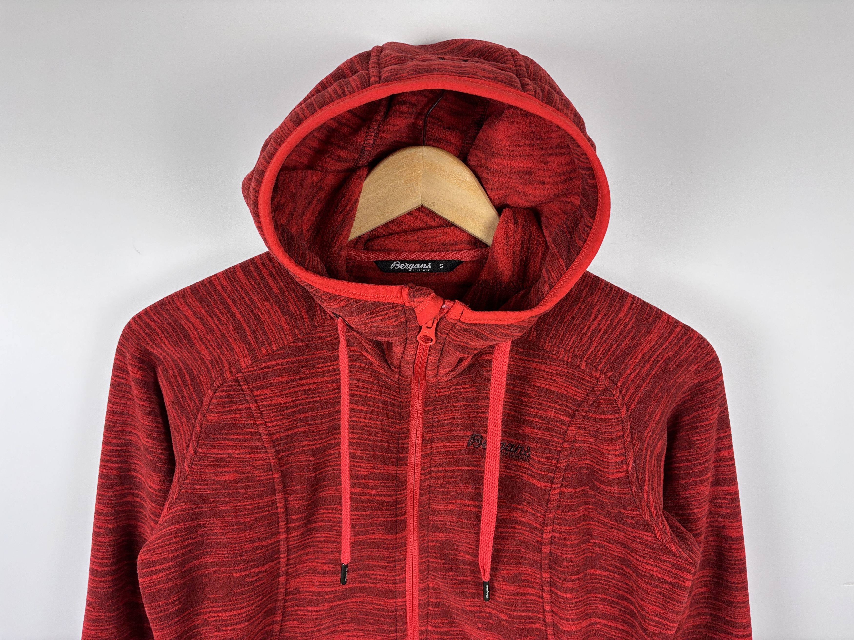 Bergans of Norway Womens Bergans of Norway Hareid Fleece Jacket Red Size S Size S / US 4 / IT 40 - 2 Thumbnail