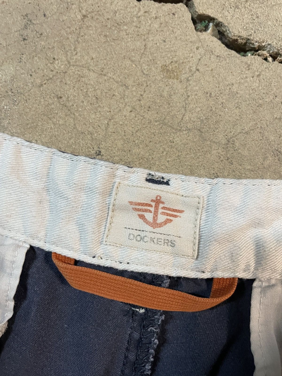 Dockers Vintage 00’s Dockers Chino Shorts Faded Navy Size 34 Size US 34 / EU 50 - 5 Thumbnail