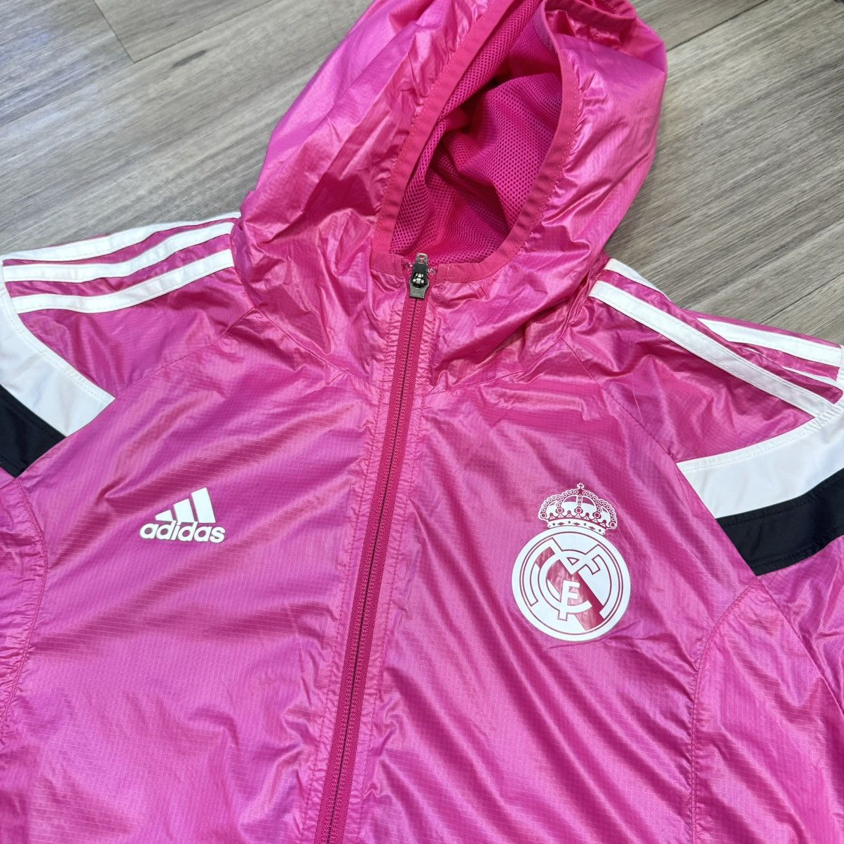 Adidas Real Madrid 14/15 light jacket Size US M / EU 48-50 / 2 - 3 Thumbnail