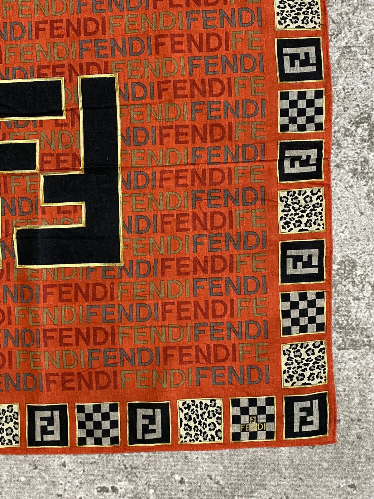 Fendi Fendi Handkerchief / Bandana / Neckerchief Size ONE SIZE - 6 Thumbnail