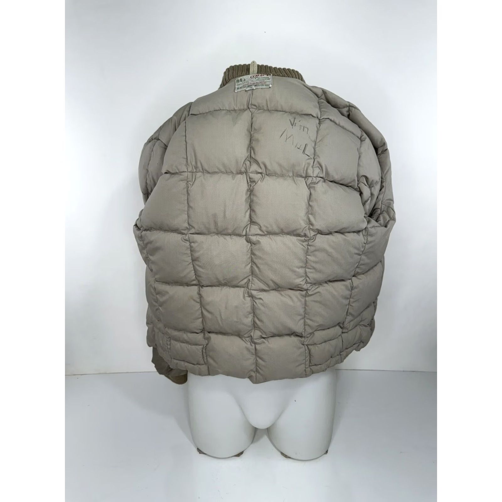 Vintage VINTAGE COMFY / SEATTLE QUILT DOWN INSULATED Jacket Mens S Beige / Khaki 80s 90s C6 Size US S / EU 44-46 / 1 - 4 Thumbnail
