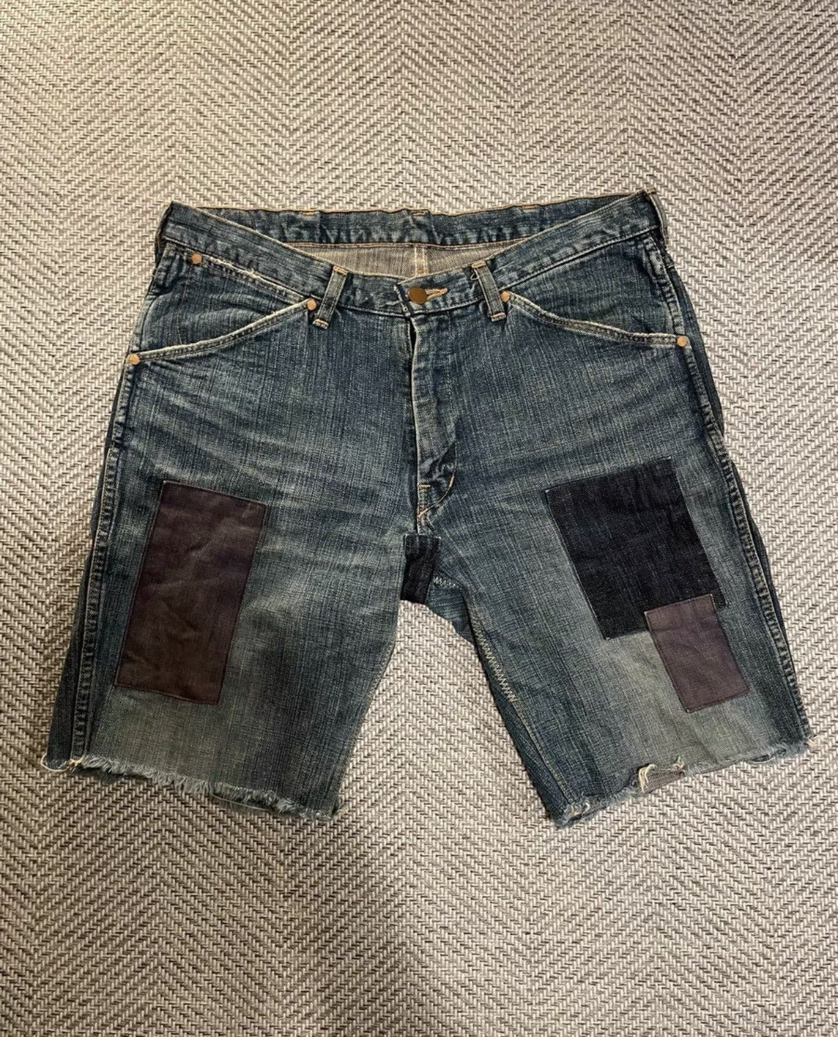 Number (N)ine Blue Denim Patchwork Shorts with Frayed Hem Size US 38 / EU 54 - 1 Thumbnail