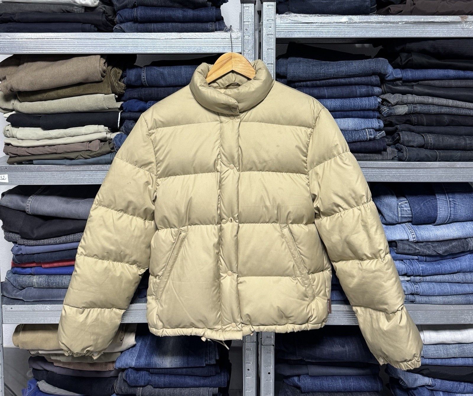 Moncler Vintage MONCLER Down Puffer Womens Bomber Jacket Size 1 Size S / US 4 / IT 40 - 1 Thumbnail