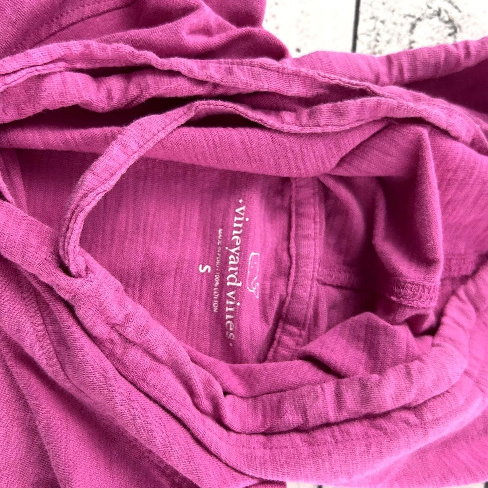 Vineyard Vines Vineyard Vines Long Sleeve Hooded T Shirt Women S Pink Hoodie T-Shirt Women's Small Pink Hooded Long Sleeve VINEYARD VINES Shirt Womens Small Pink Size S / US 4 / IT 40 - 3 Thumbnail