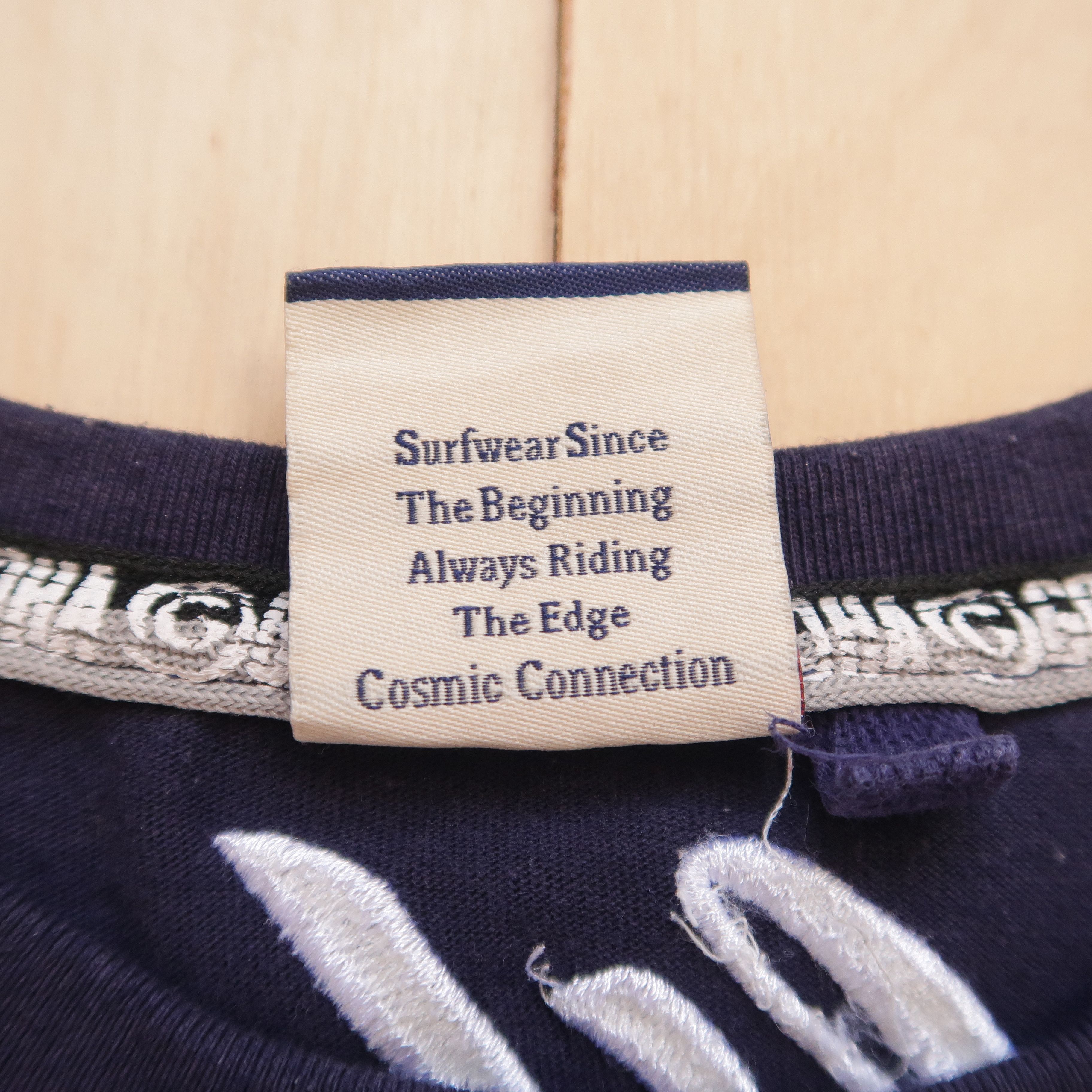 Japanese Brand 2000s Gotcha Surf Full Embroidered T-Shirt Size US S / EU 44-46 / 1 - 5 Thumbnail