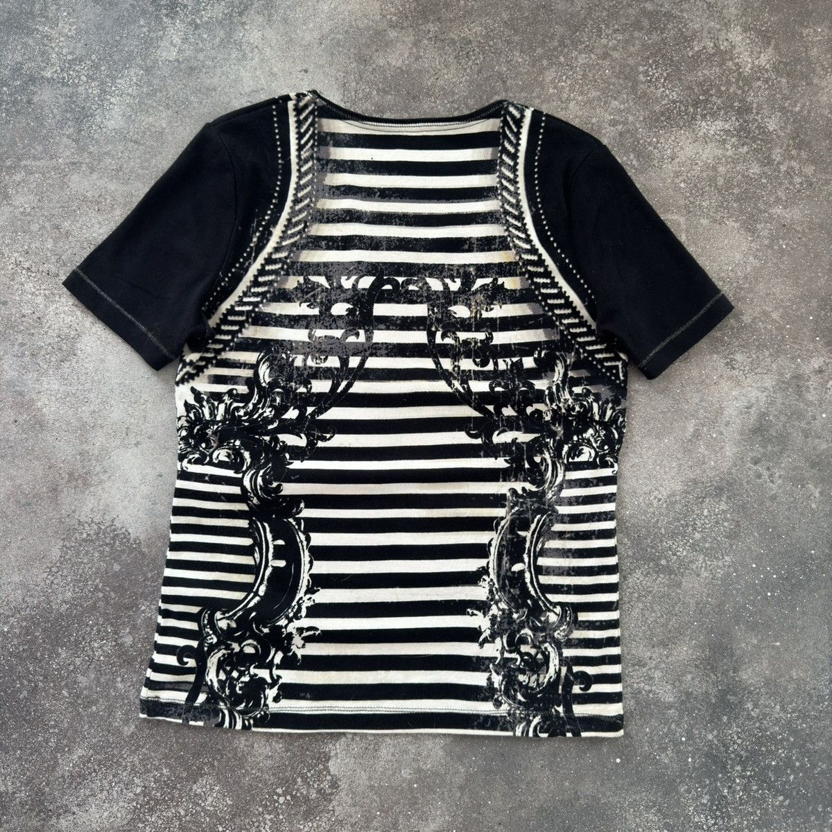 20471120 Avant Garde Vintage Unisex T-Shirt (JPG Gaultier style) Size US M / EU 48-50 / 2 - 7 Thumbnail
