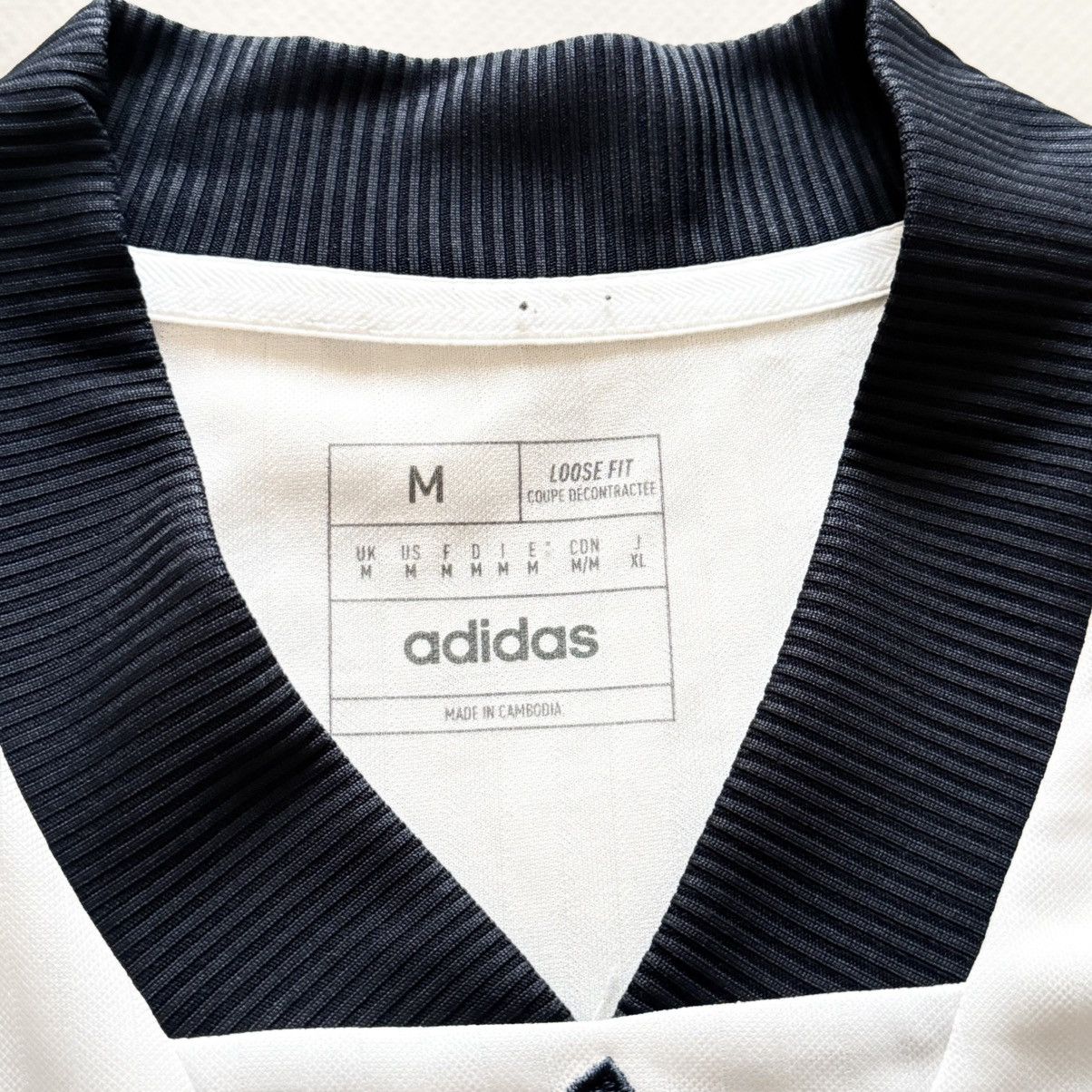 Adidas 2022 Adidas Real Madrid Icon Home Shirt Iconic Jersey Tee Size US M / EU 48-50 / 2 - 5 Thumbnail