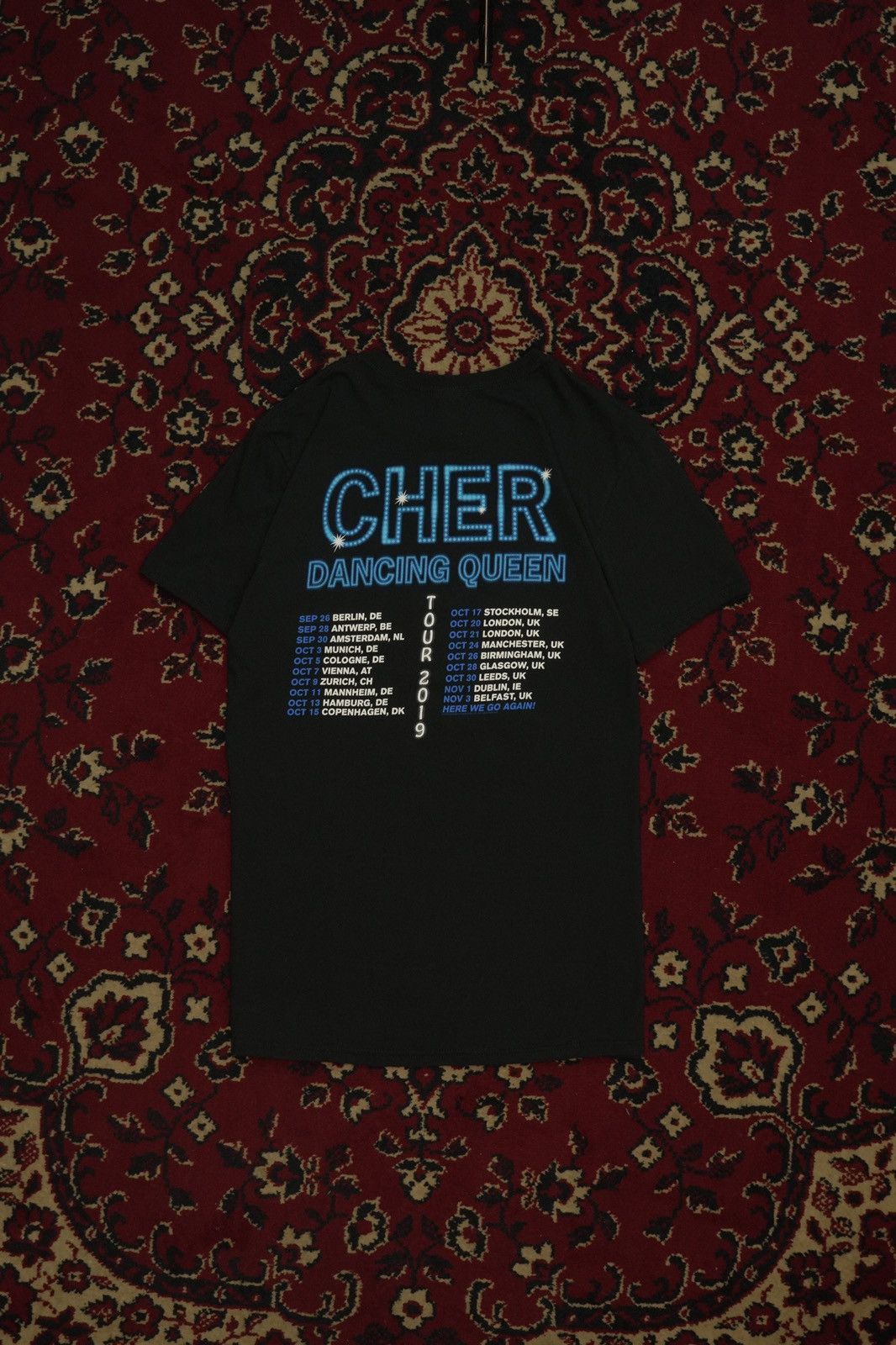 Band Tees Official Cher 2019 Dancing Queen European Tour T-Shirt Size M / US 6-8 / IT 42-44 - 3 Thumbnail