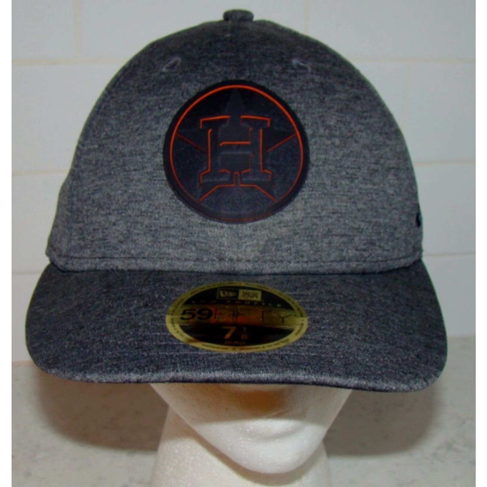 New Era NWT New Era Houston Astros Low Profile Fitted Hat 7 1/8 Mens Gray Baseball Cap Size ONE SIZE - 2 Thumbnail